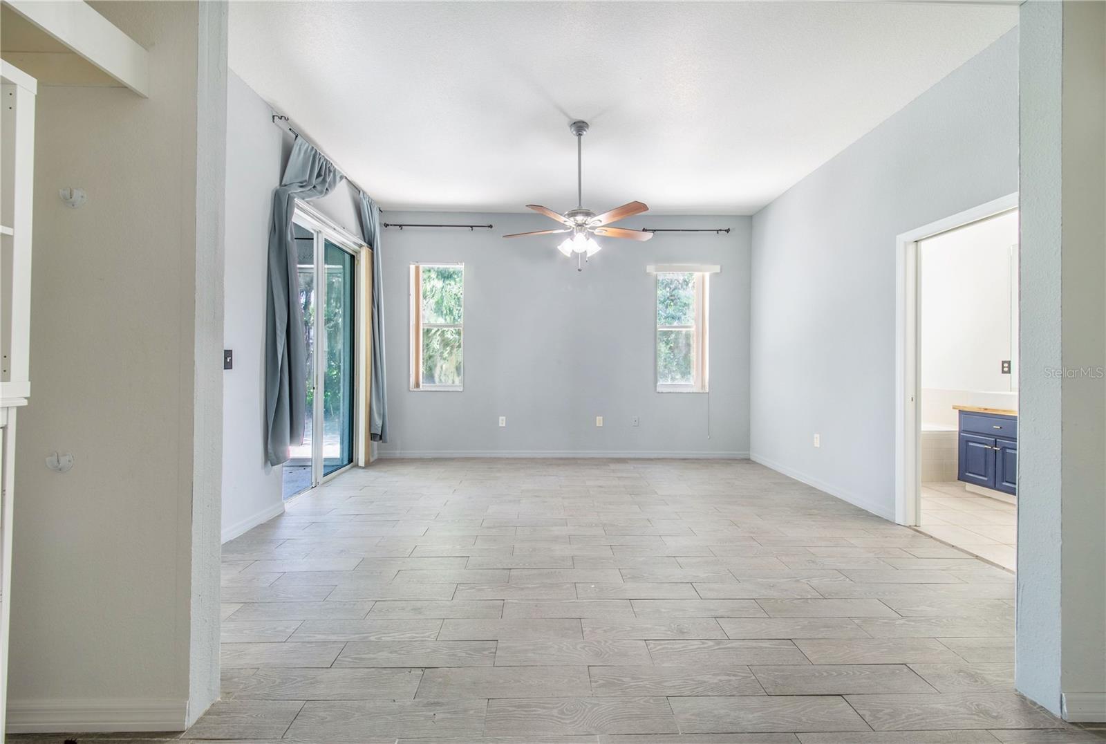 LAGO VISTA GOLF ESTATES - Residential