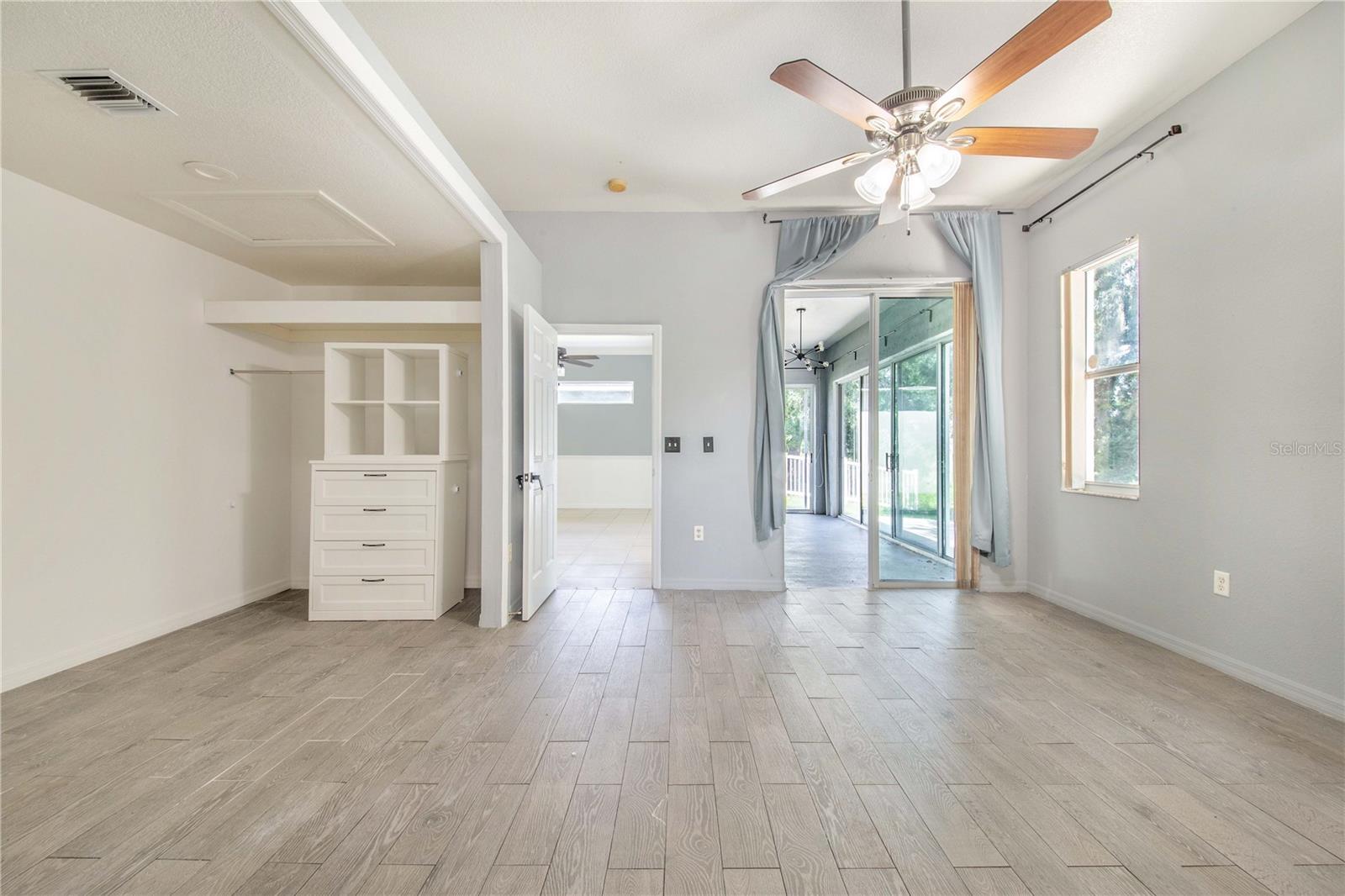 LAGO VISTA GOLF ESTATES - Residential