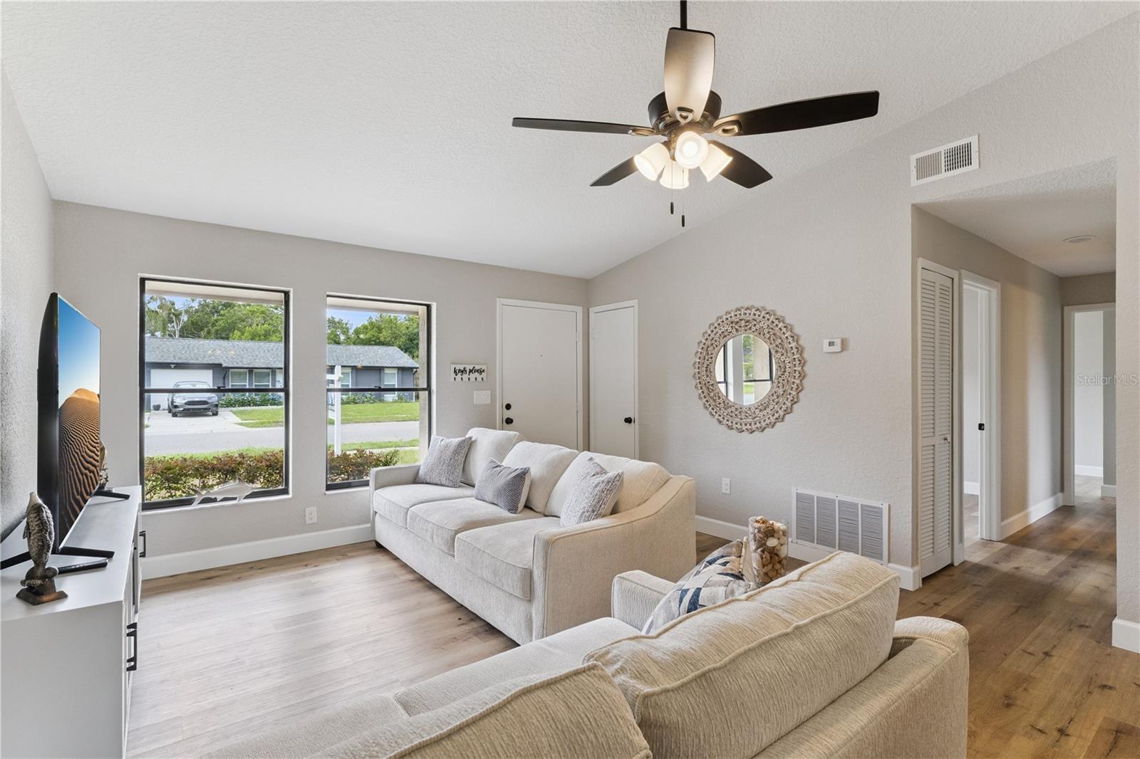 SHADY GROVE - Residential
