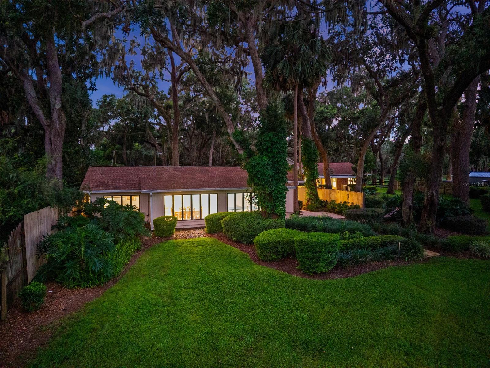 SUNSET ACRES - Residential