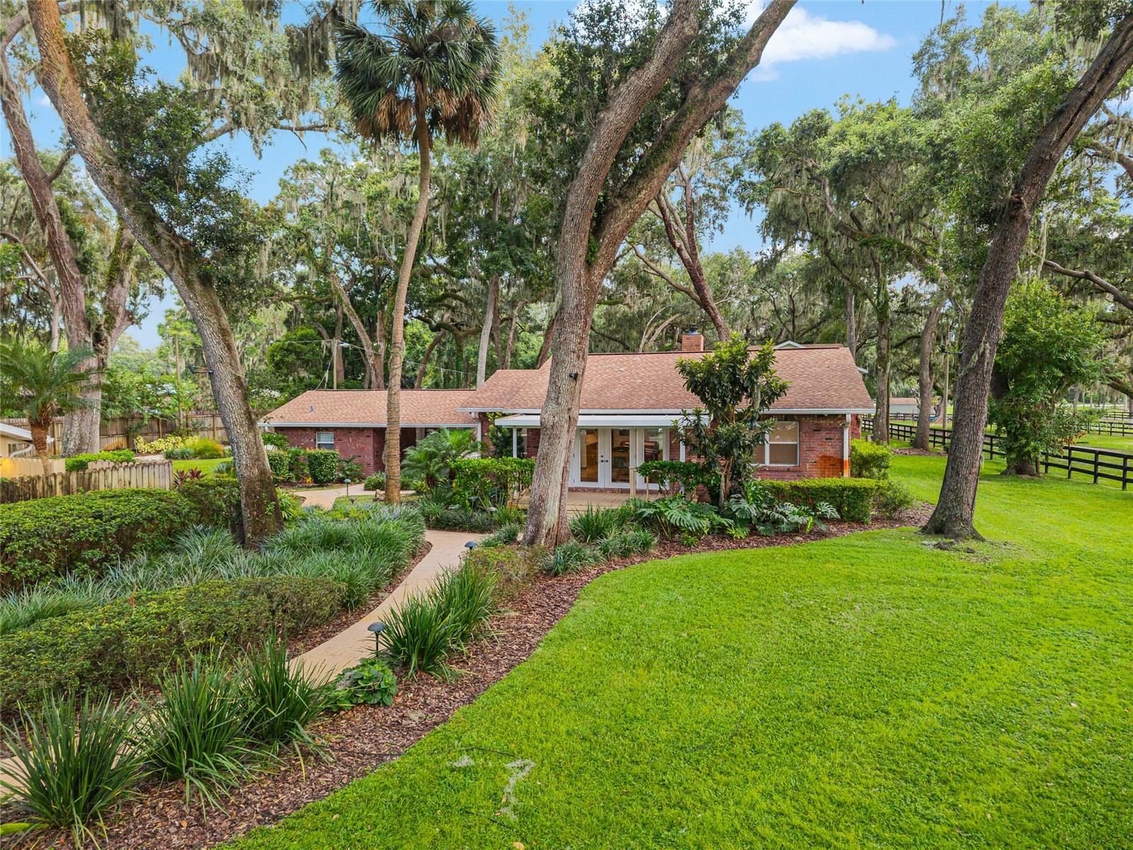 SUNSET ACRES - Residential
