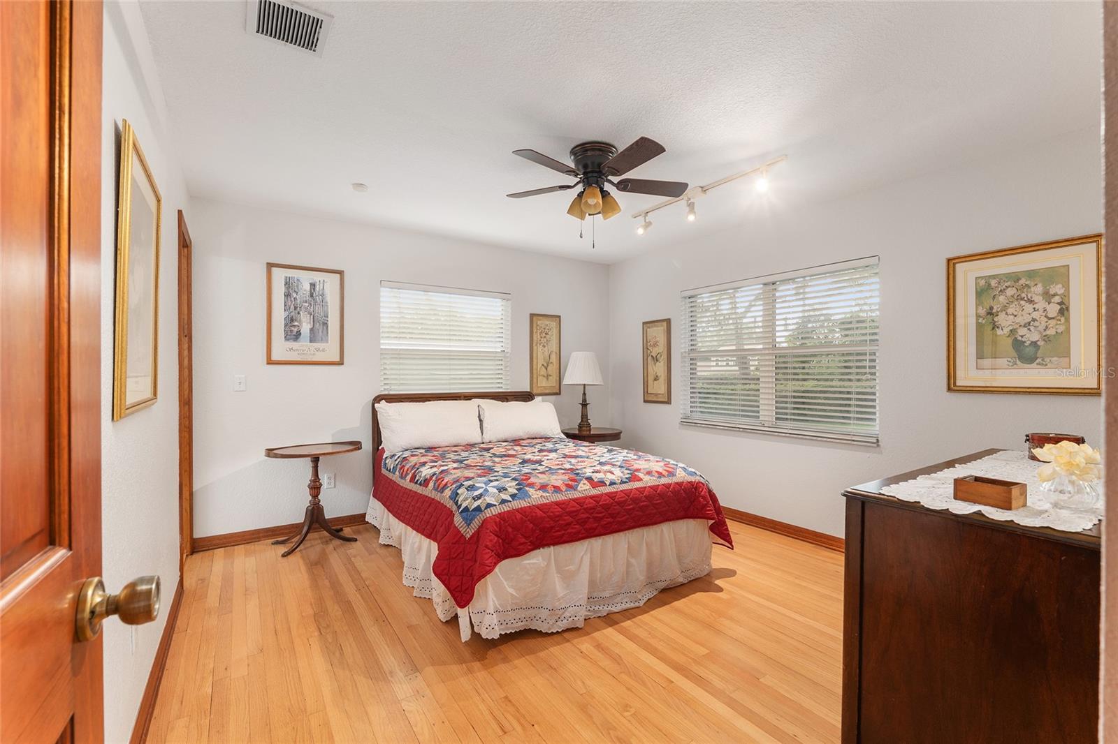 SUNSET ACRES - Residential