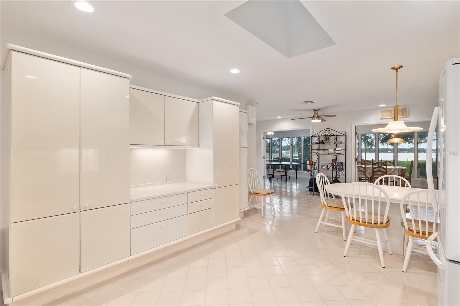 SUNSET ACRES - Residential