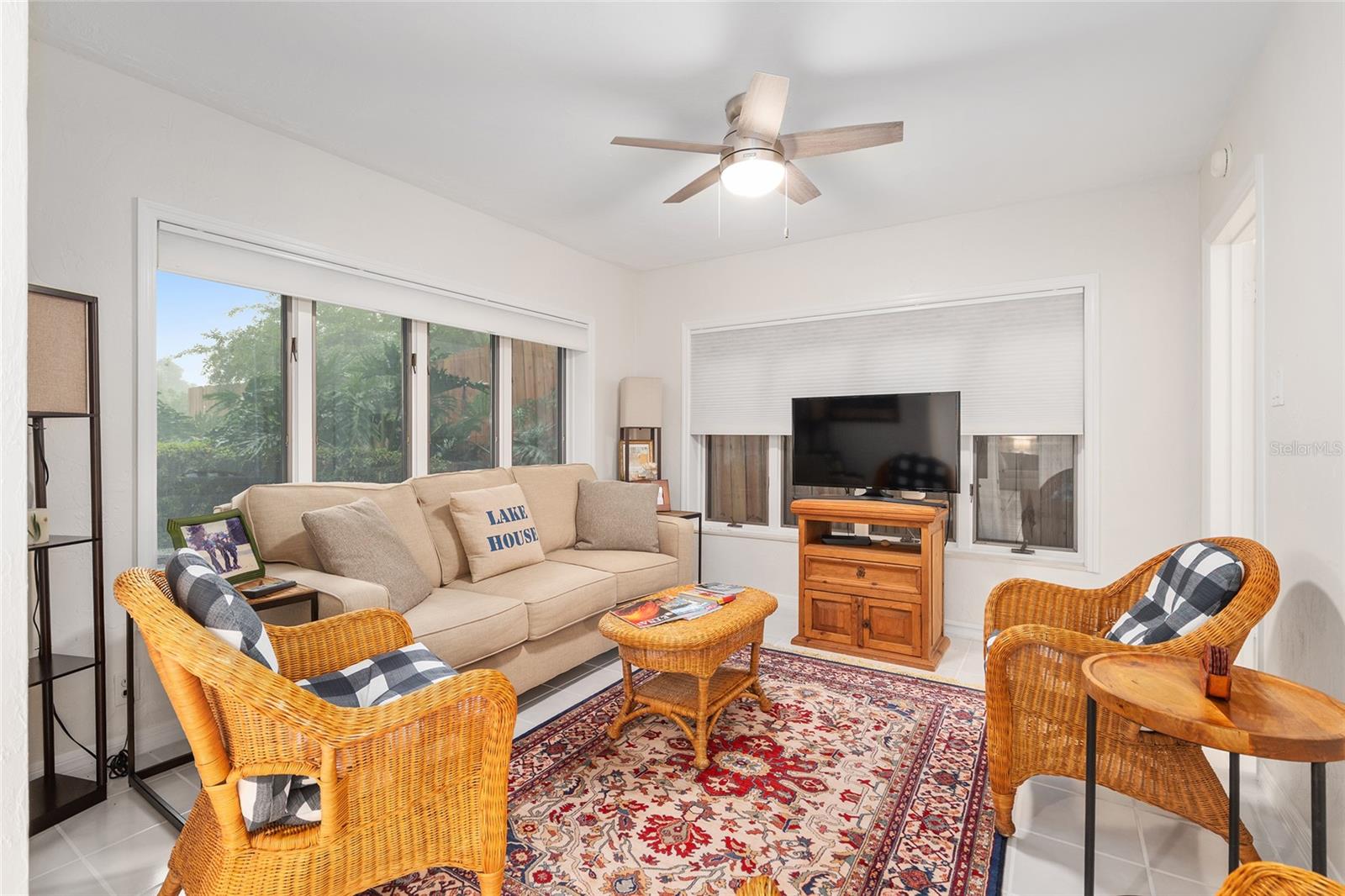 SUNSET ACRES - Residential
