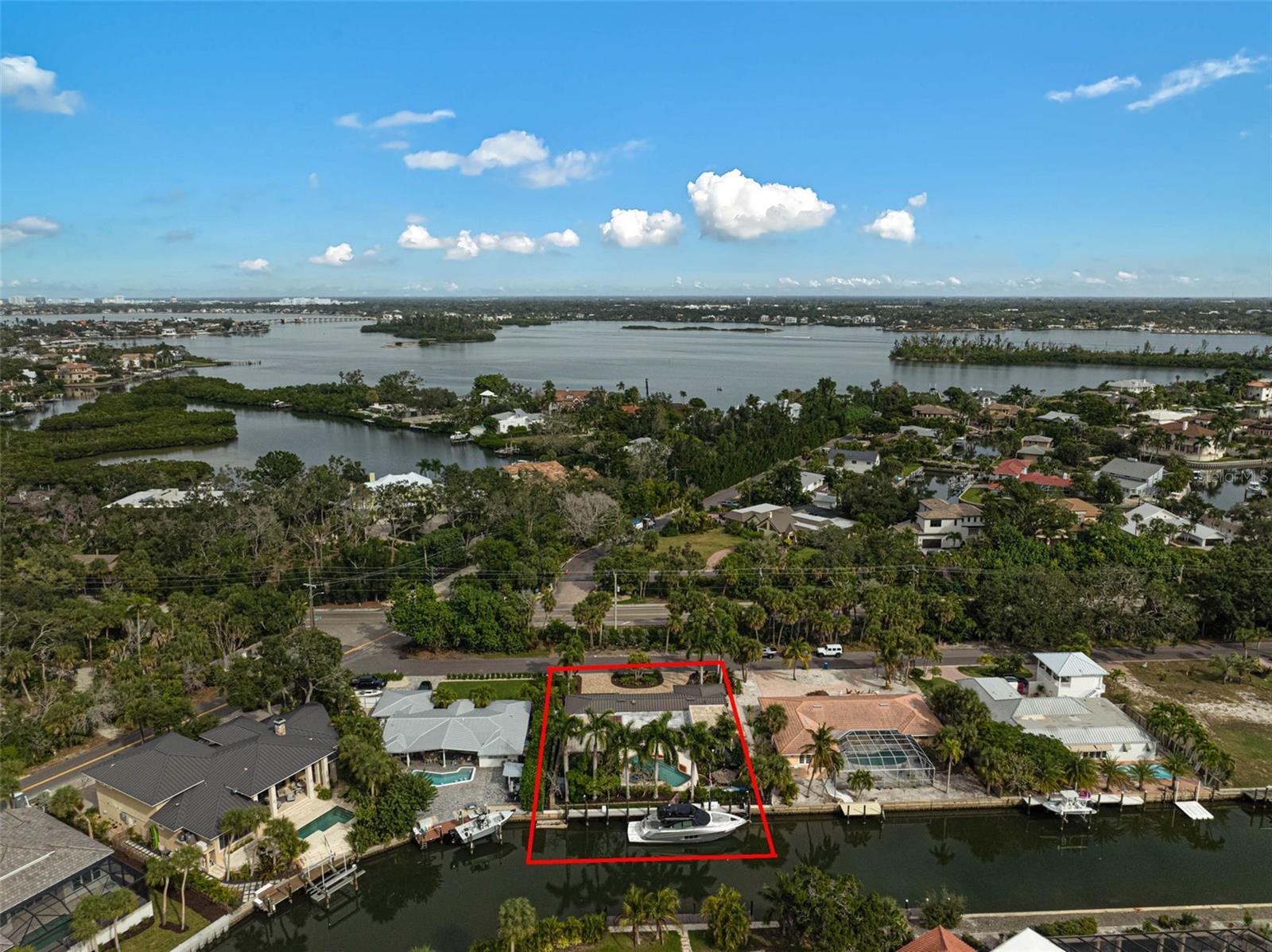 SIESTAS BAYSIDE WATERSIDE WOOD - Residential