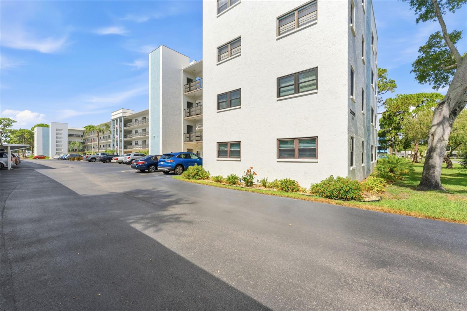 TERRACE PARK OF FIVE TOWNS - Residential