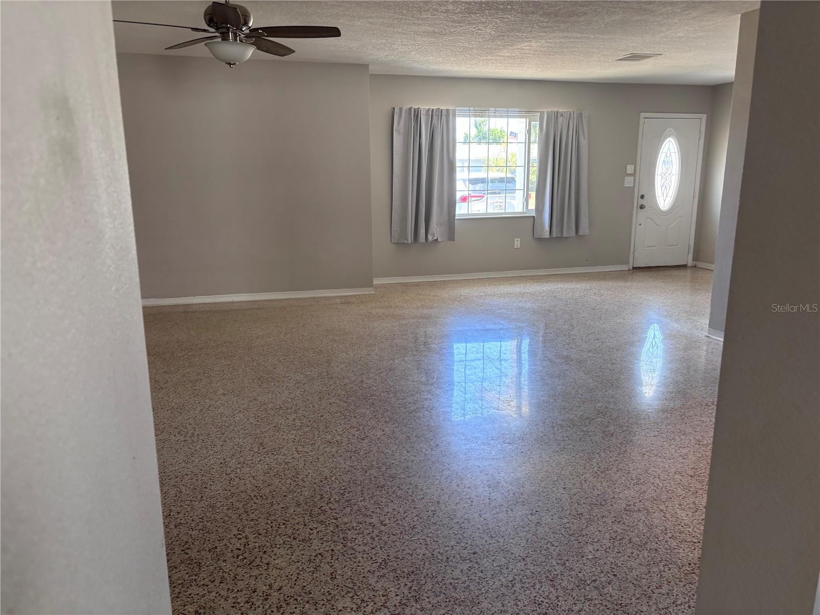 KENNETH CITY - Residential Lease