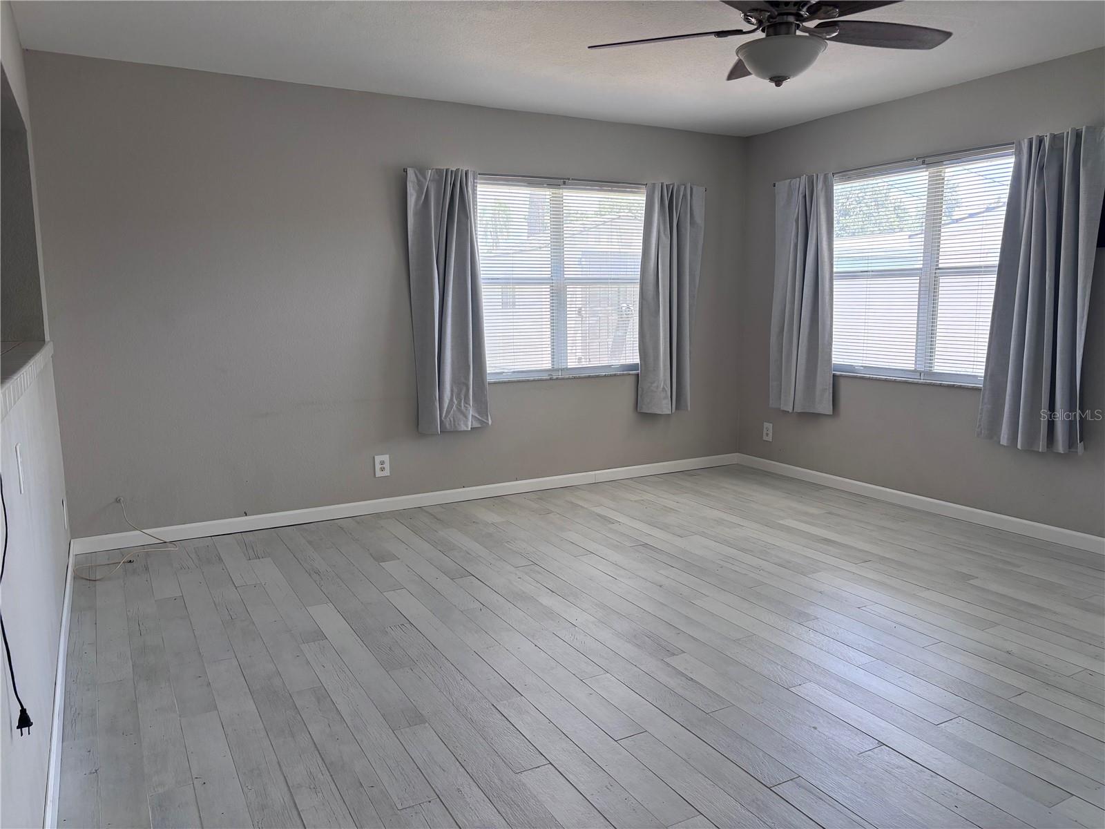 KENNETH CITY - Residential Lease