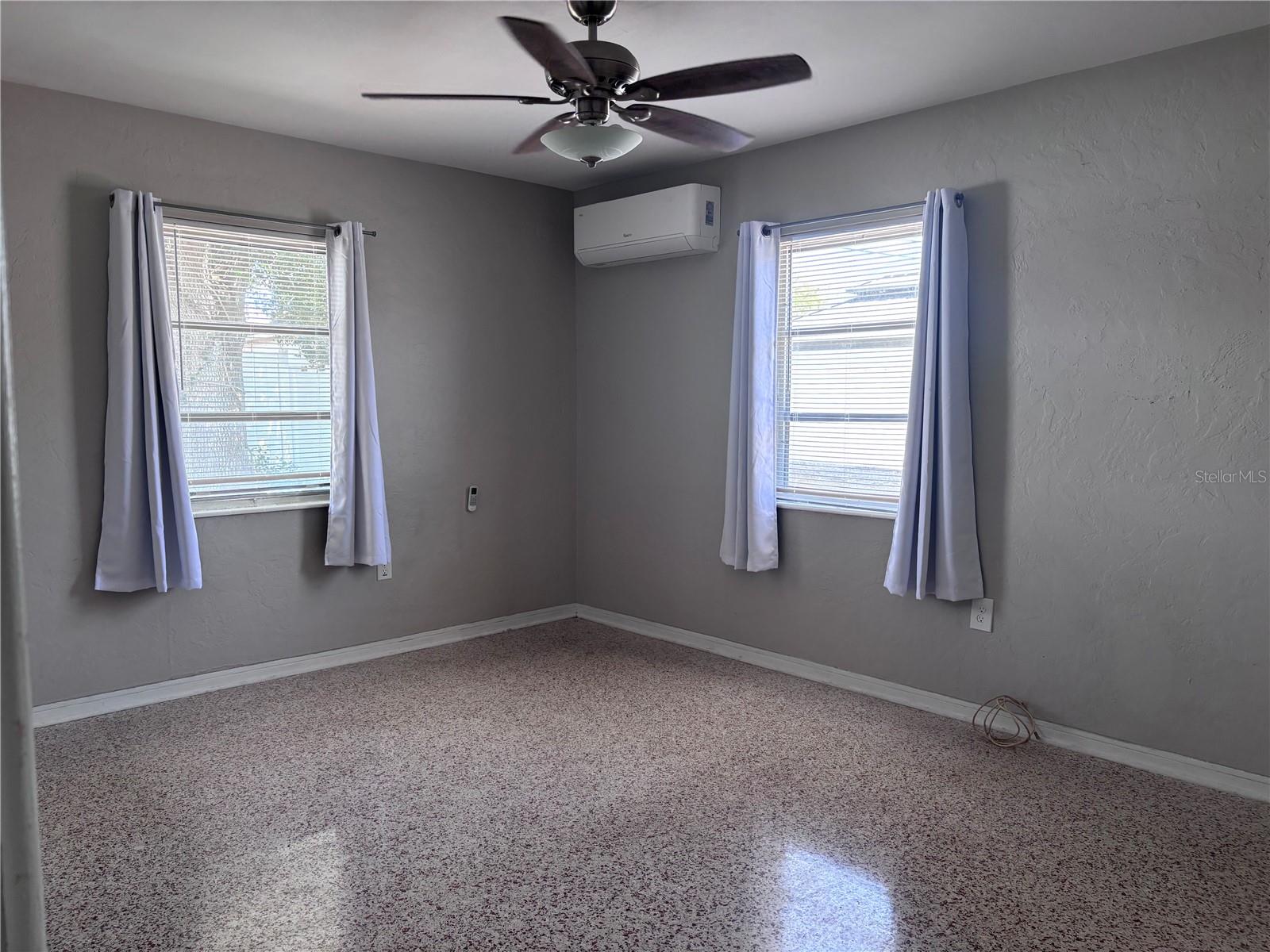 KENNETH CITY - Residential Lease
