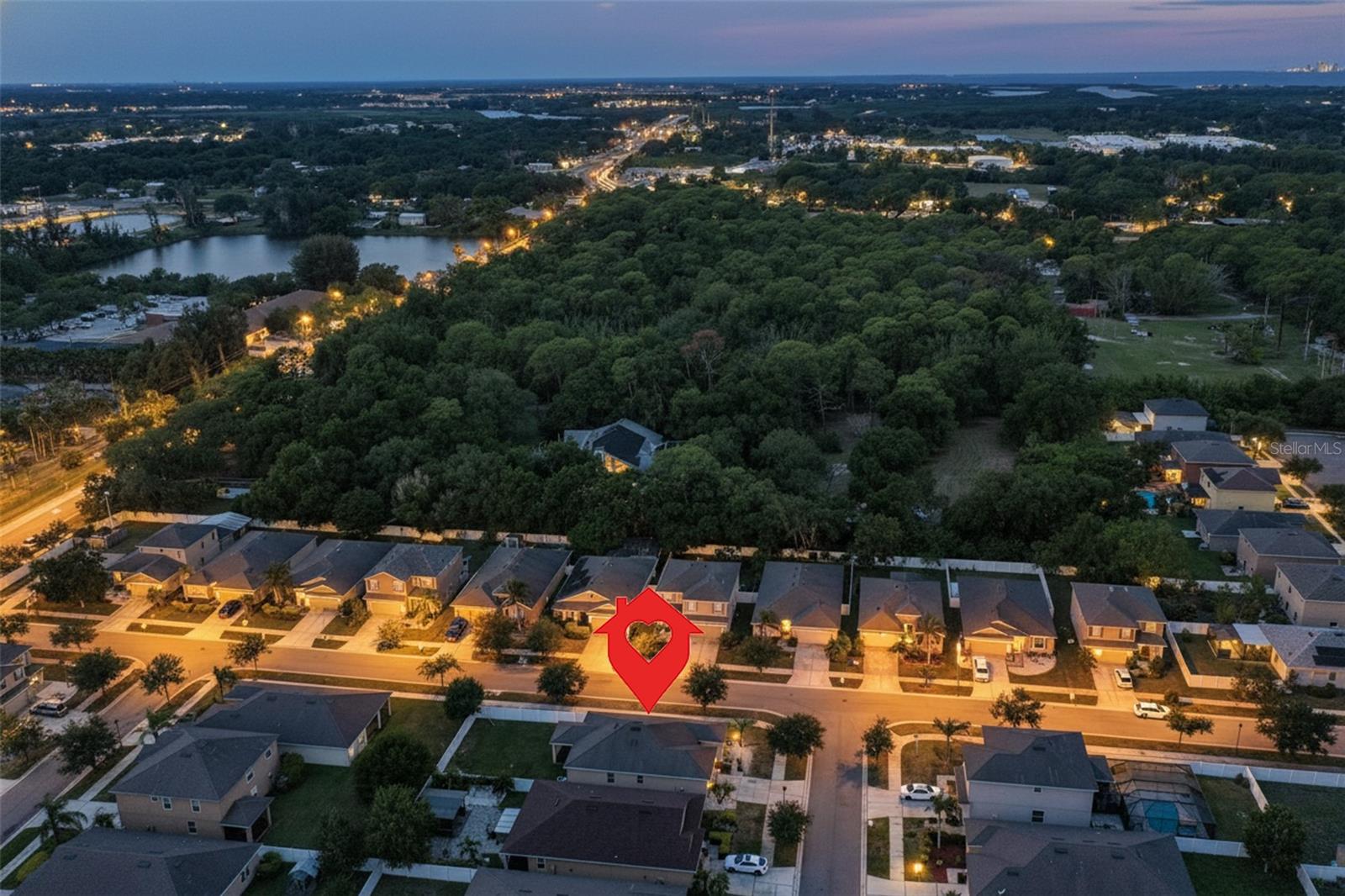 ADDISON MANOR - Residential