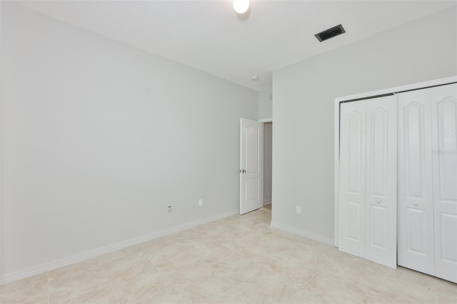 ADDISON MANOR - Residential