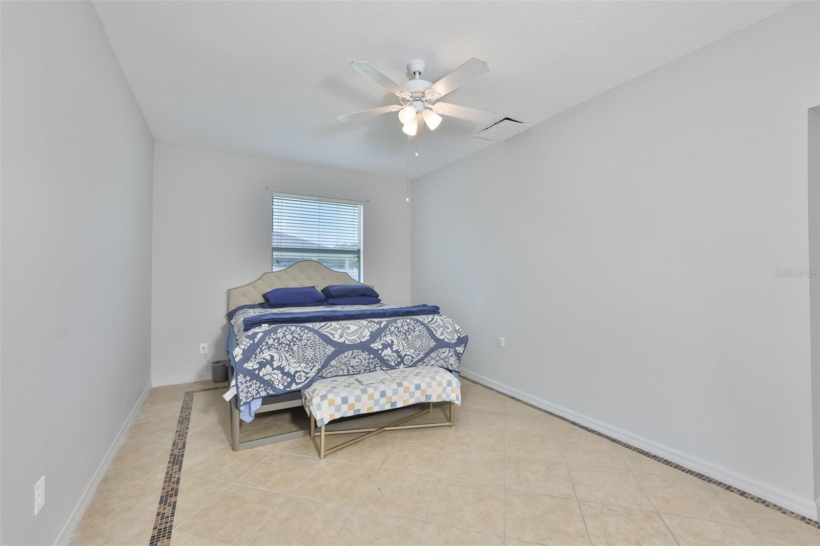 ADDISON MANOR - Residential