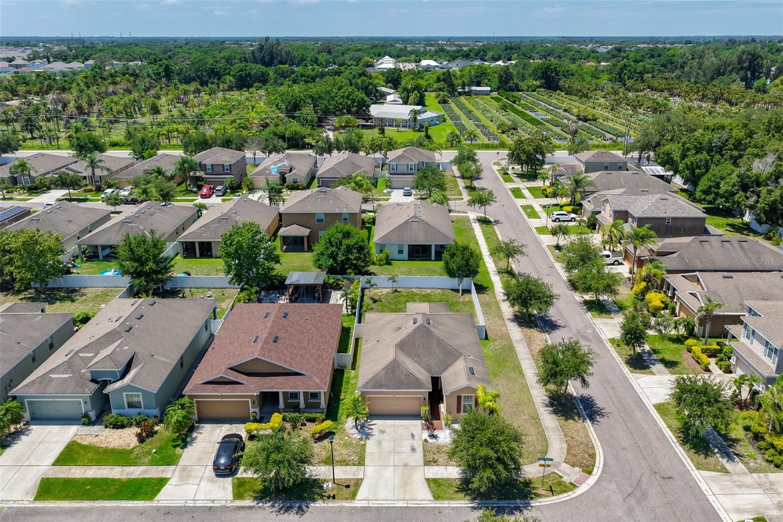 ADDISON MANOR - Residential
