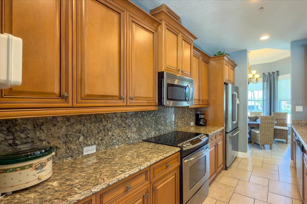 PALMA SOLA BAY CLUB PH 18B - Residential