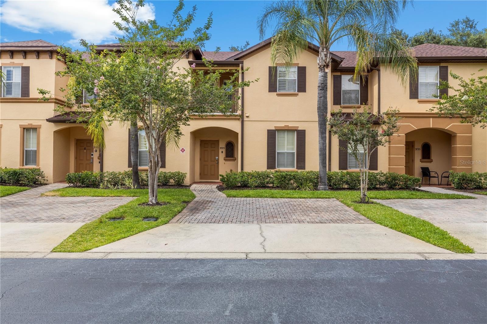 VILLA AT REGAL PALMS CONDO - Residential