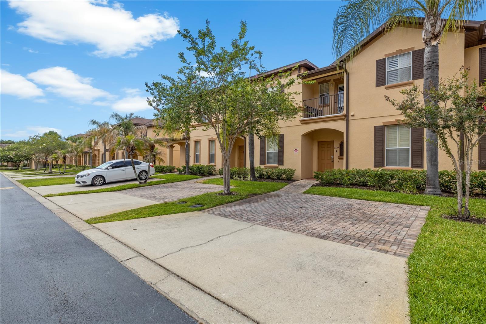 VILLA AT REGAL PALMS CONDO - Residential
