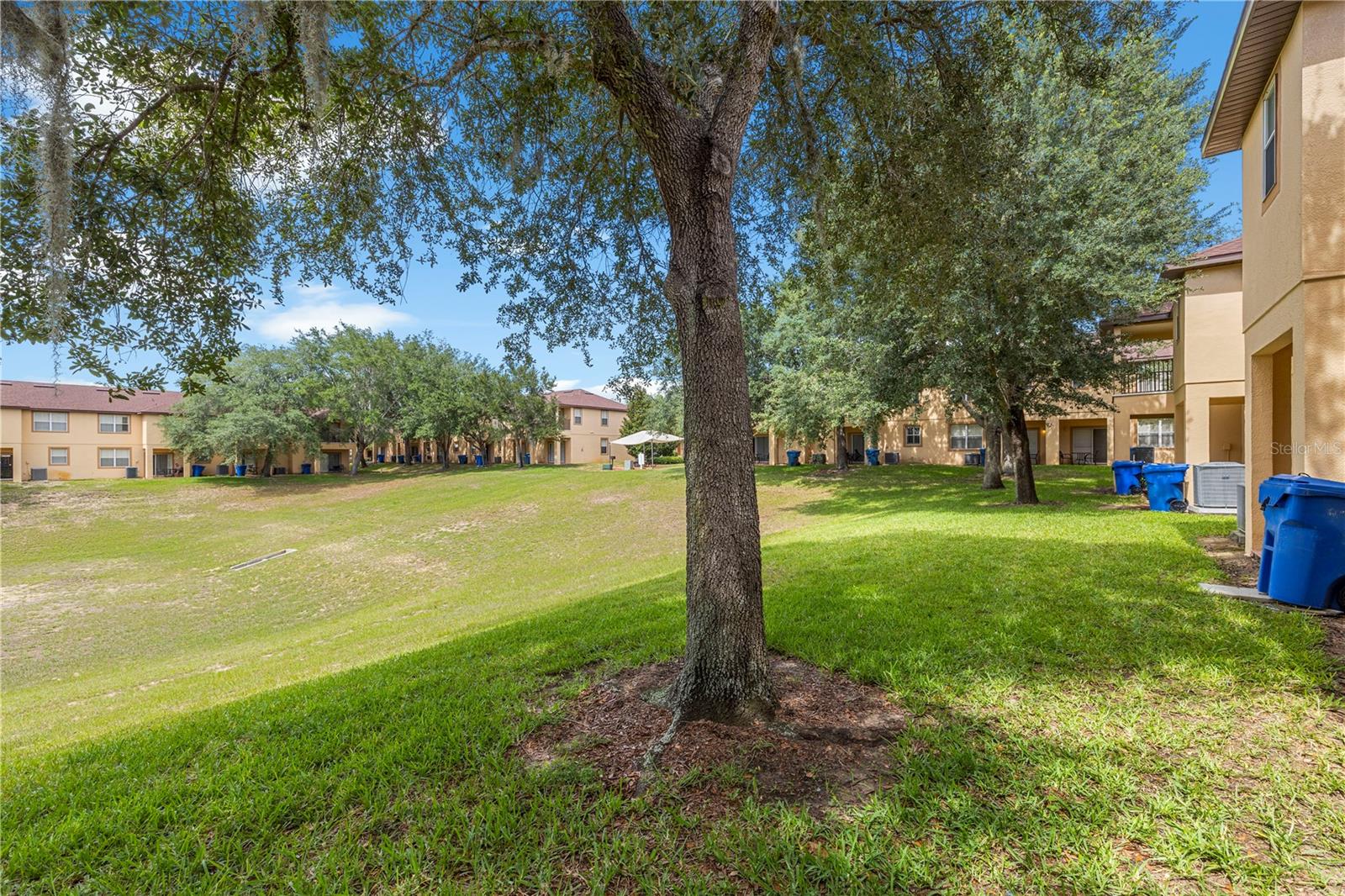 VILLA AT REGAL PALMS CONDO - Residential