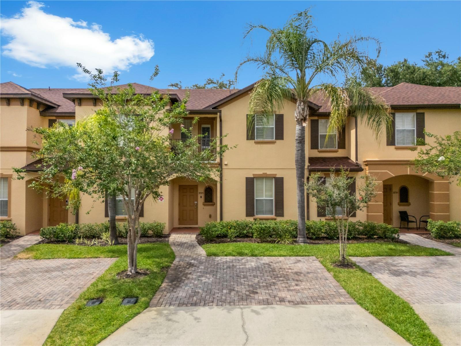VILLA AT REGAL PALMS CONDO - Residential