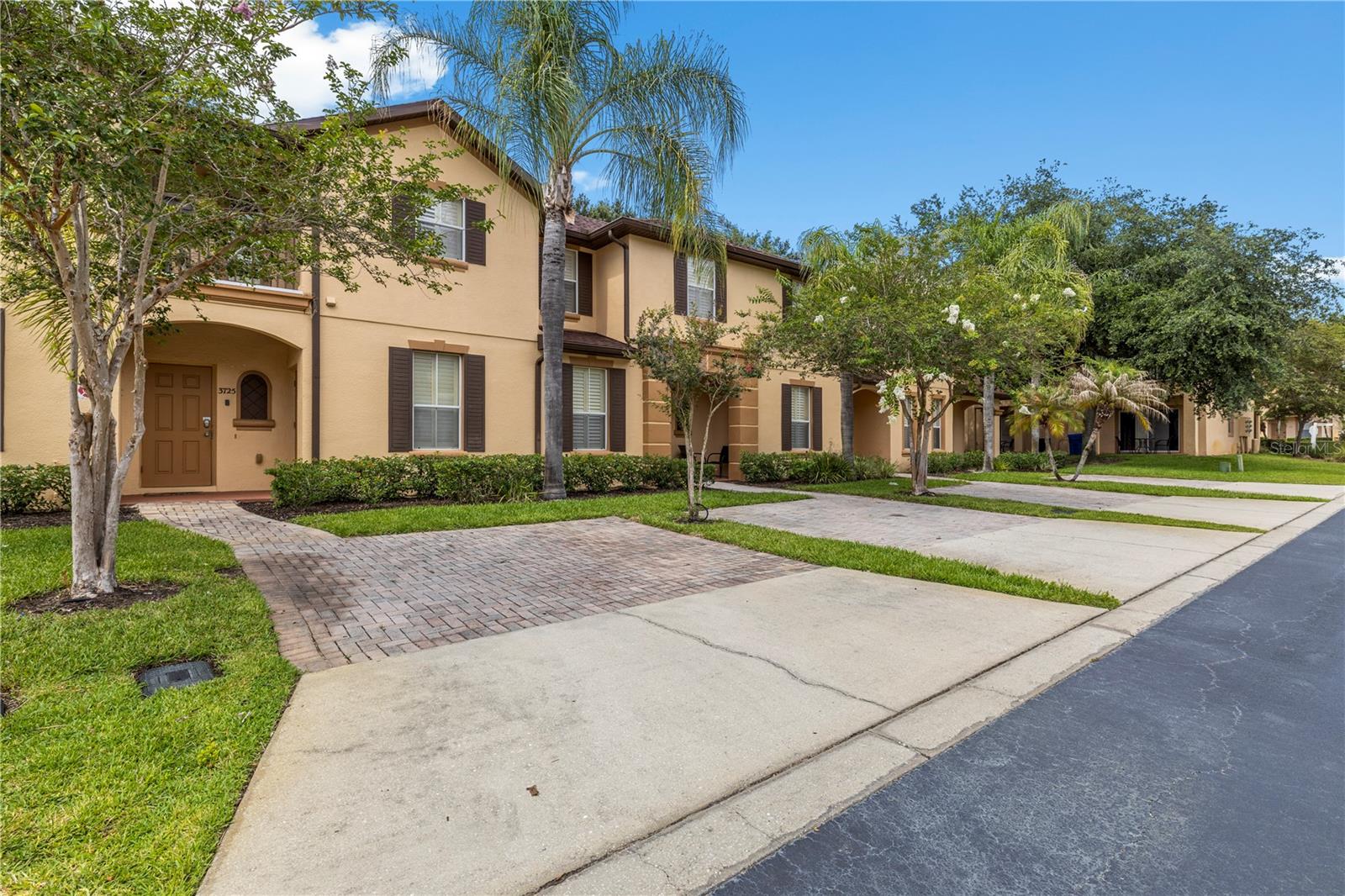 VILLA AT REGAL PALMS CONDO - Residential