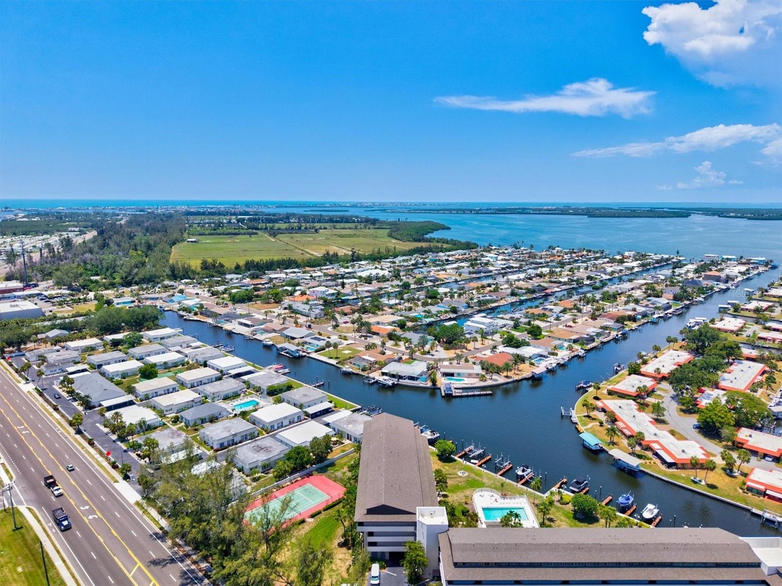 THE WATERWAY PH I - Residential