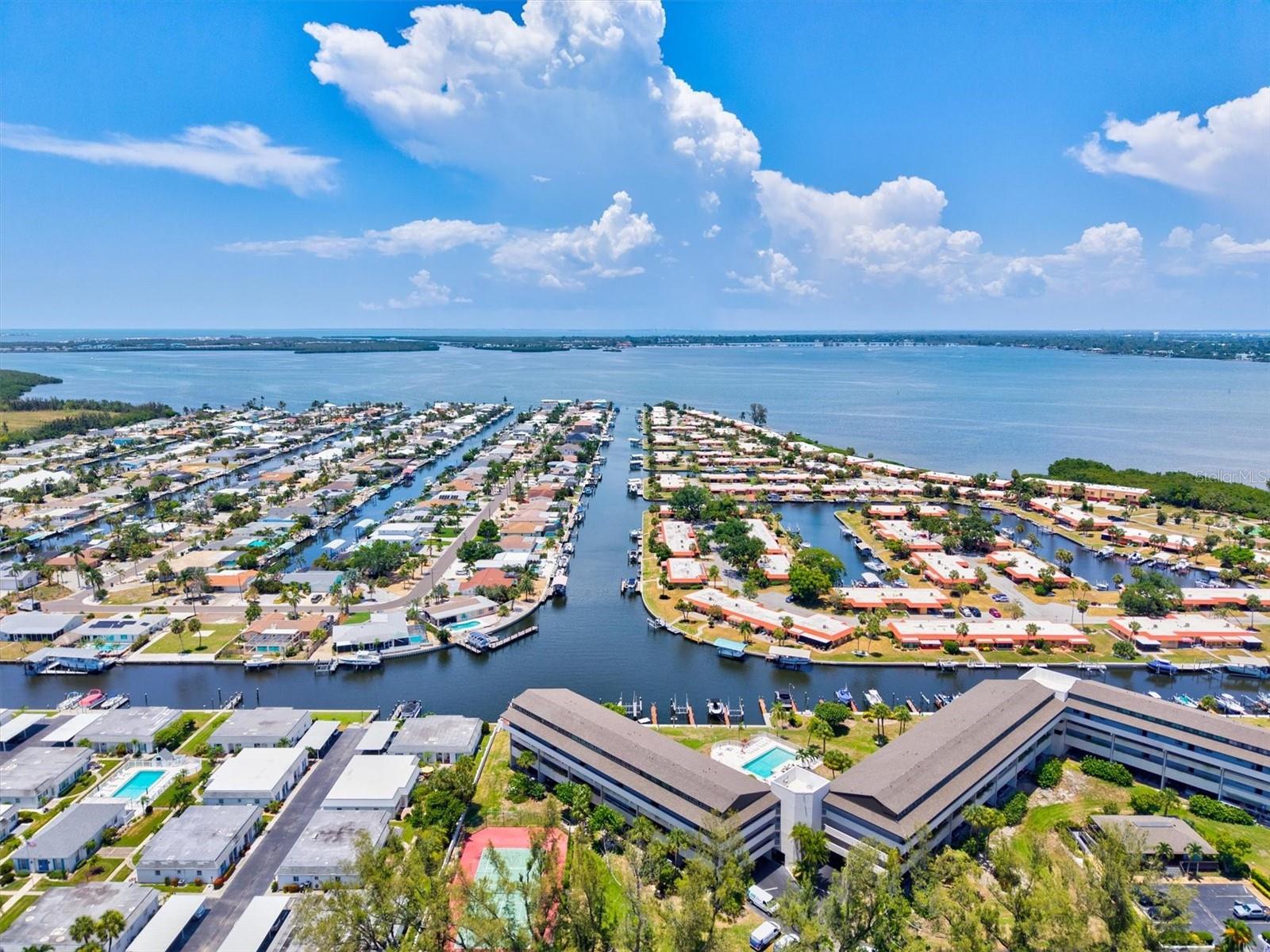 THE WATERWAY PH I - Residential
