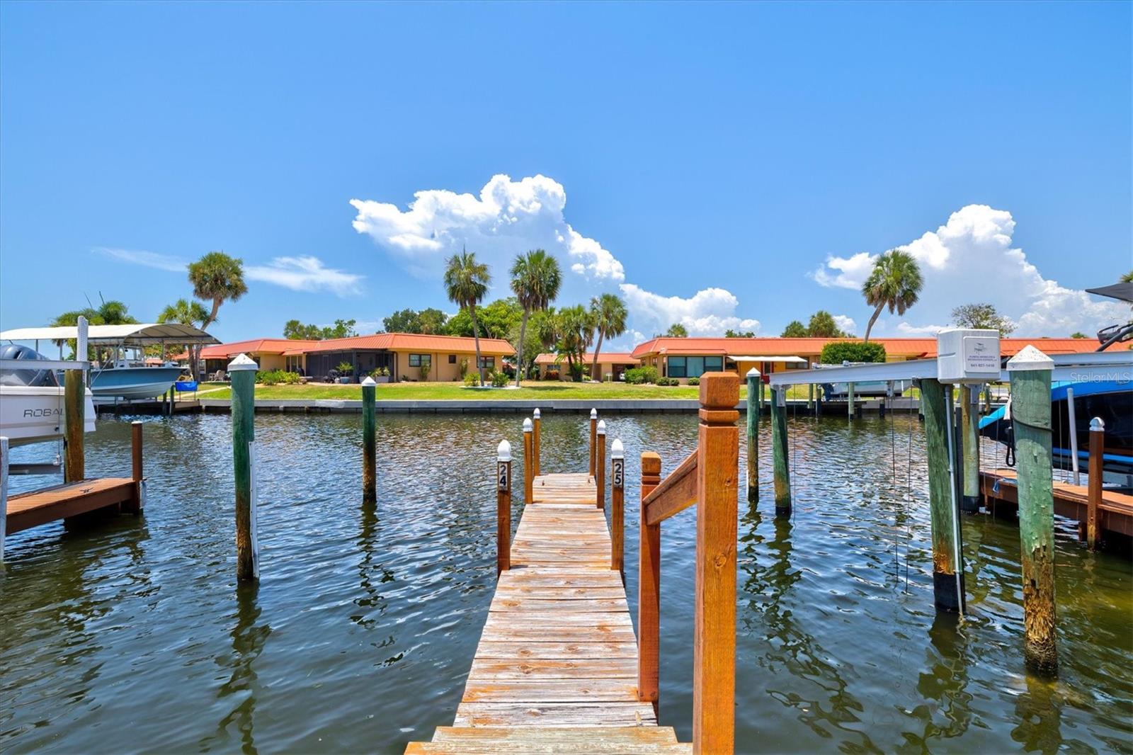 THE WATERWAY PH I - Residential