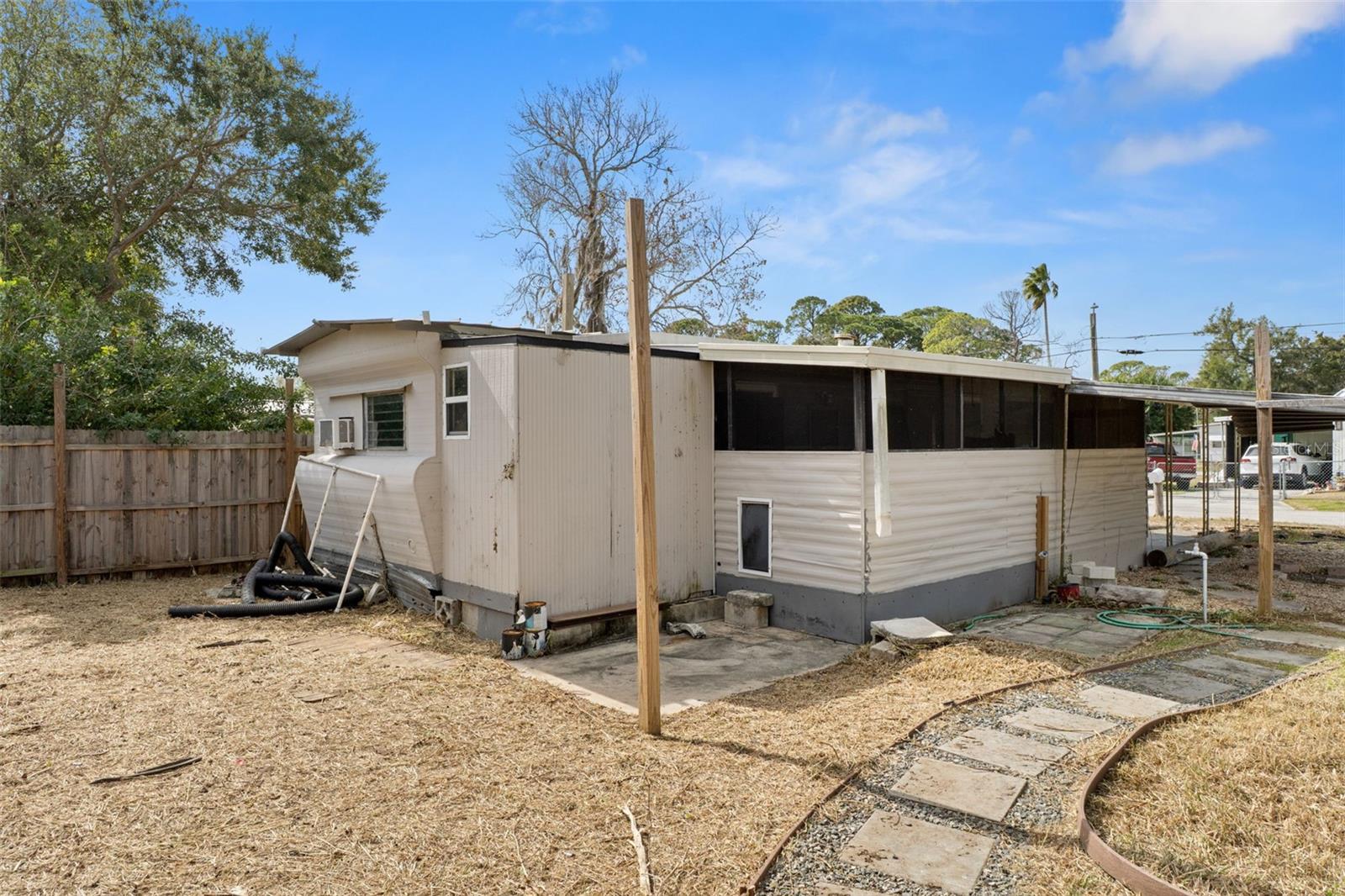 COTEE RIVER TRAILER ESTATES - Residential