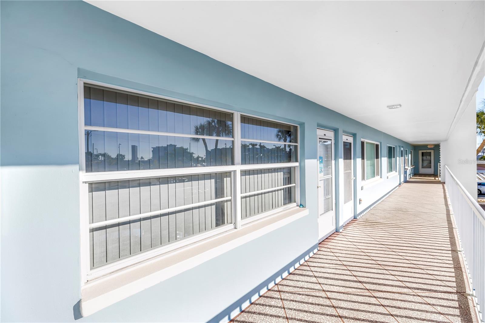 SYLVETTE CONDO - Residential