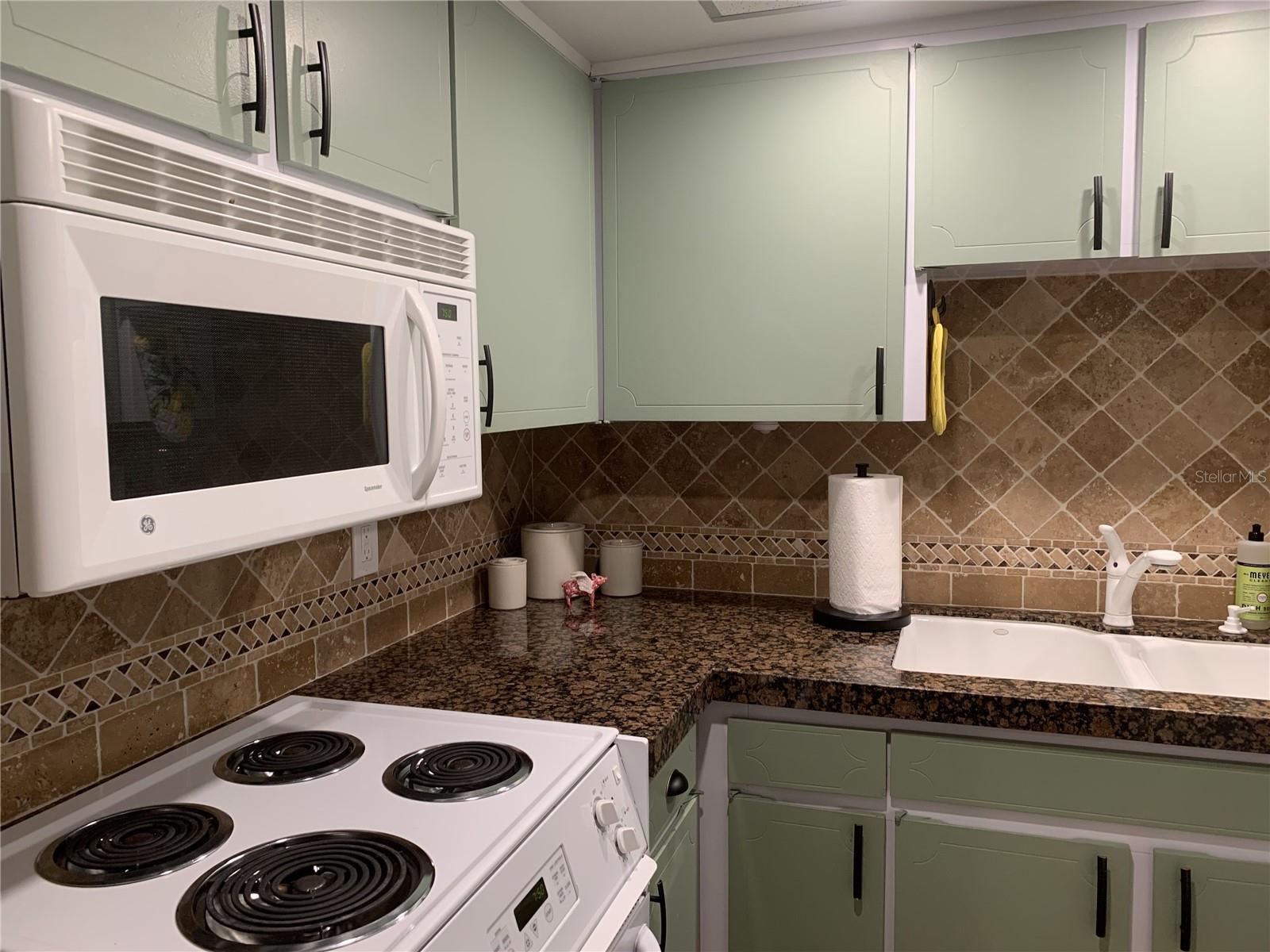 SYLVETTE CONDO - Residential