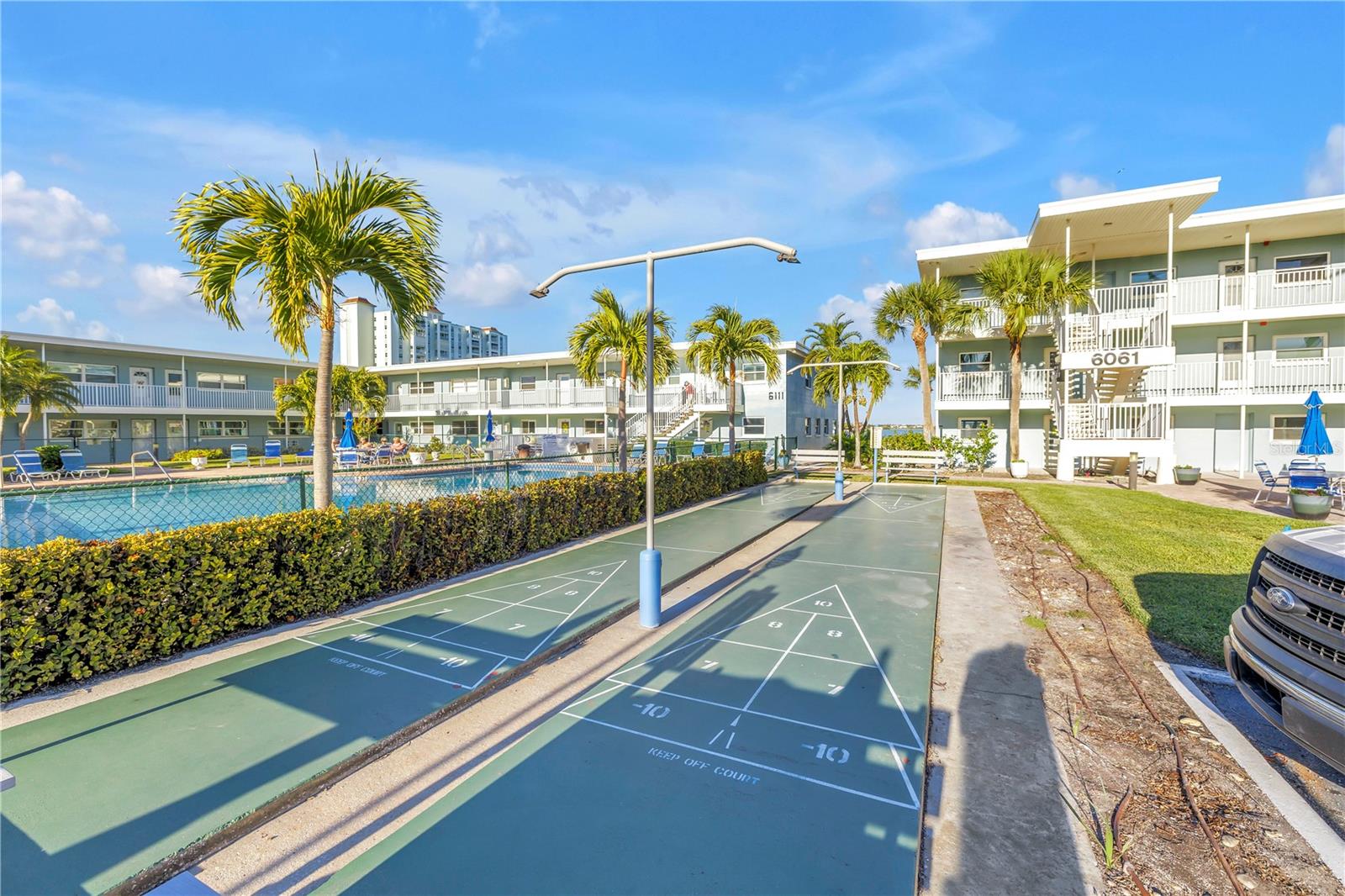 SYLVETTE CONDO - Residential