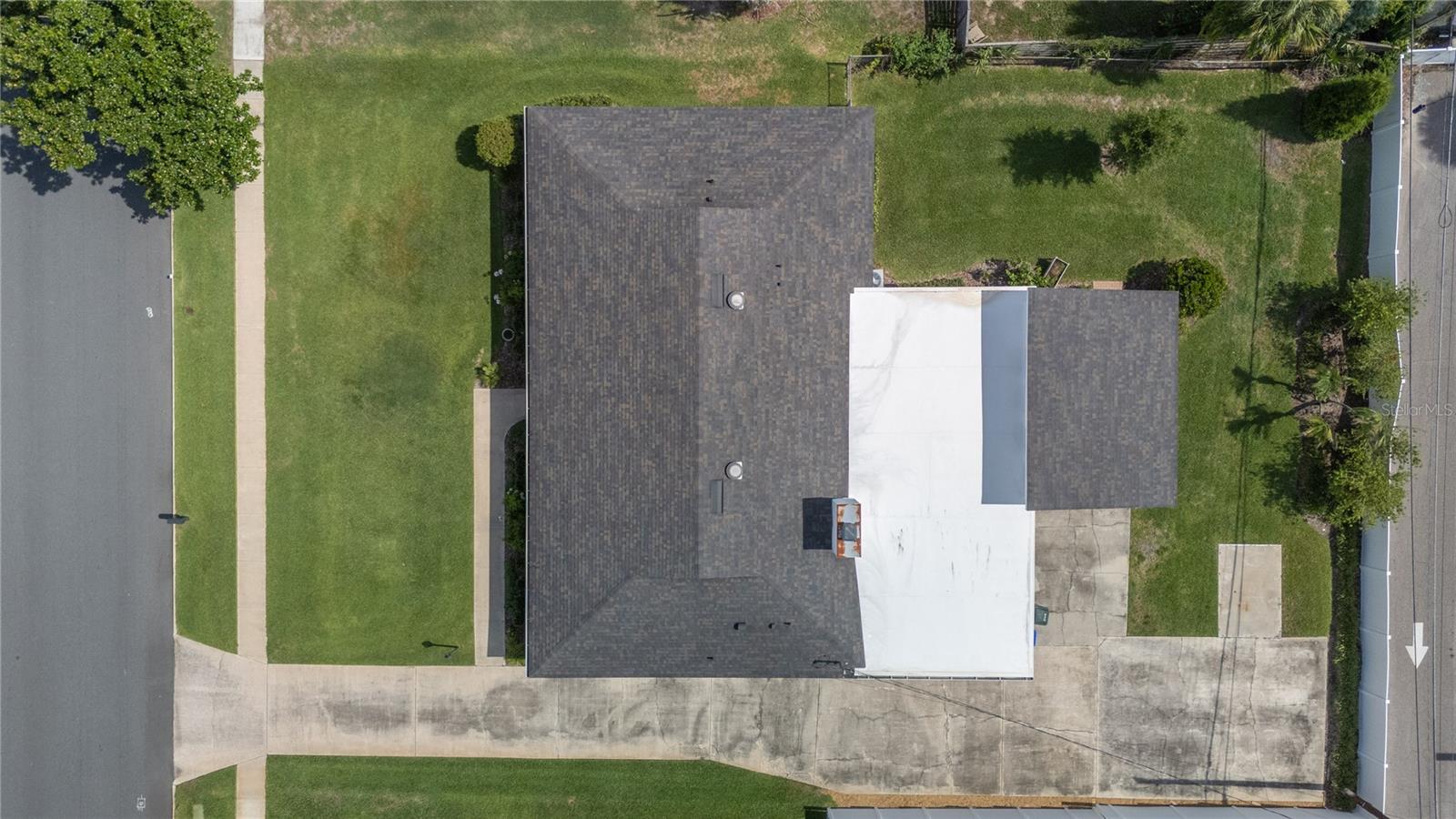 LAKE HOLLINGSWORTH ESTATES - Residential