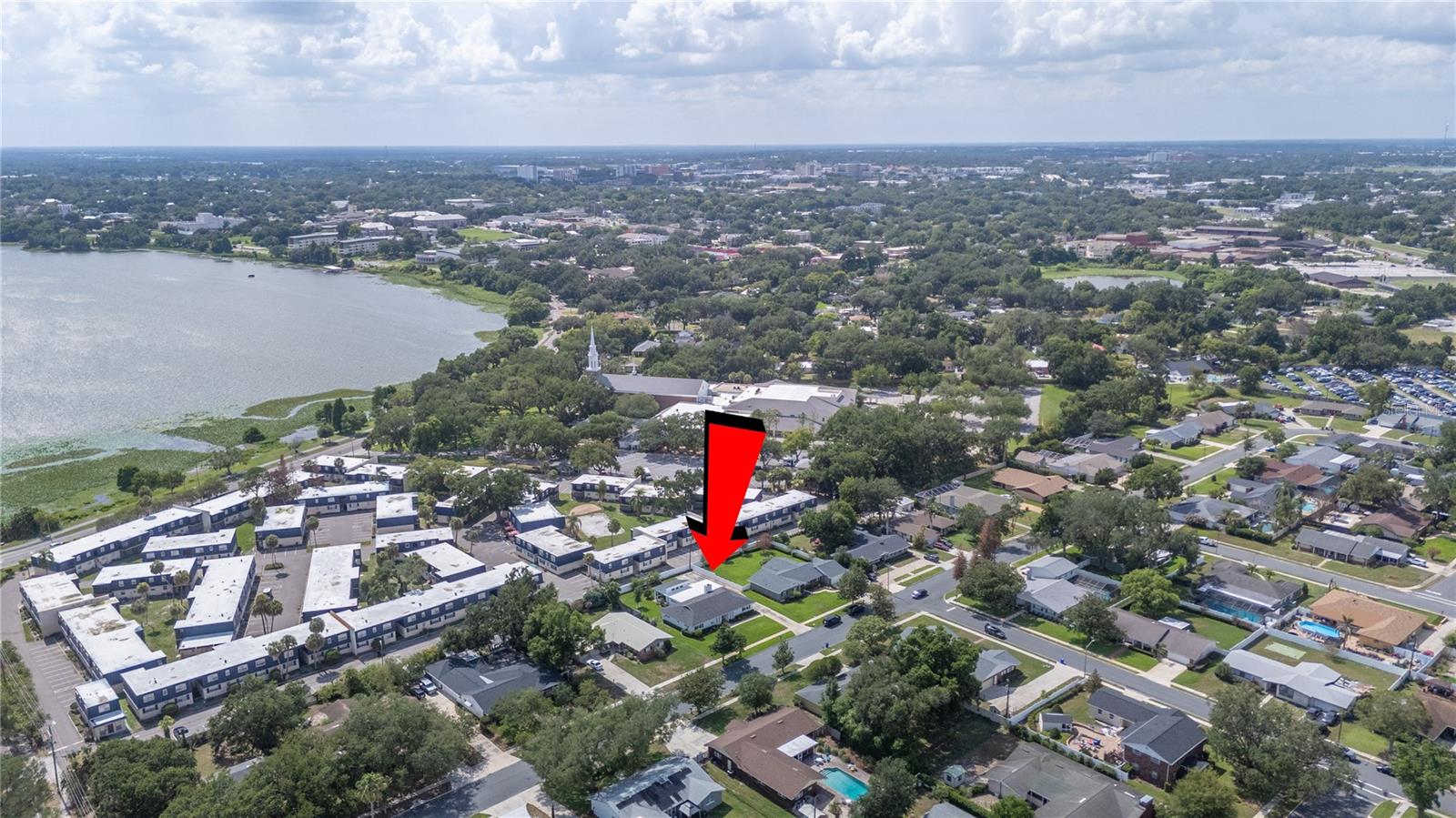 LAKE HOLLINGSWORTH ESTATES - Residential