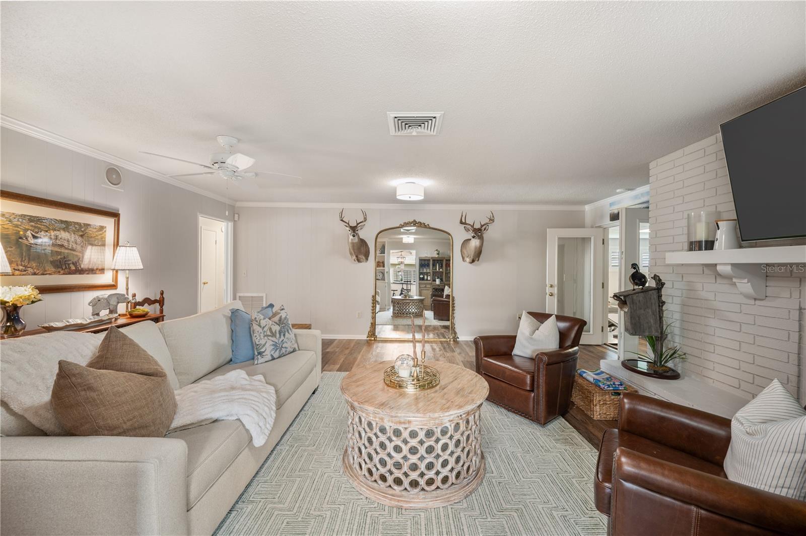 LAKE HOLLINGSWORTH ESTATES - Residential