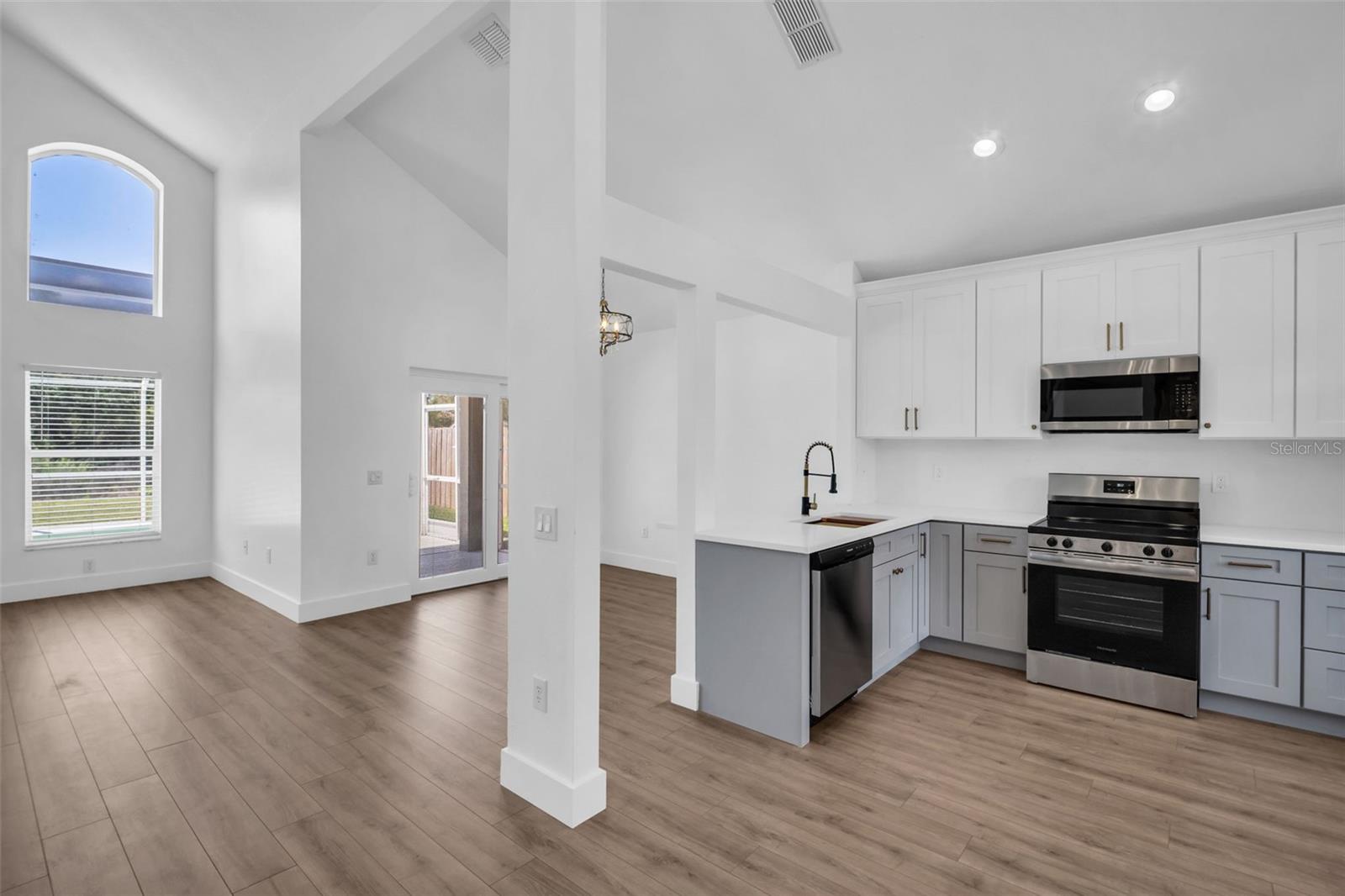 MEADOW POINTE PRCL 17 - Residential