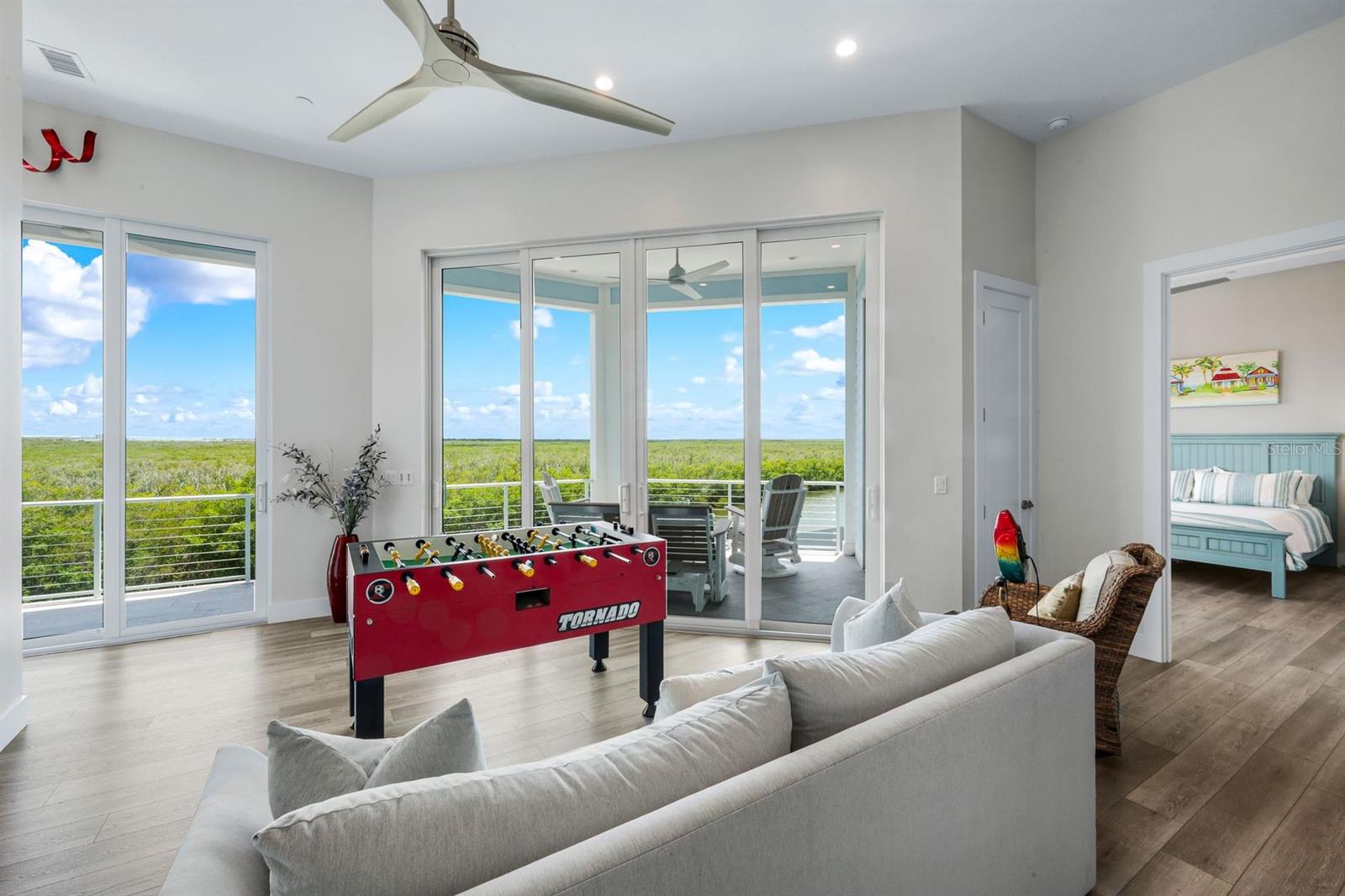 WATERFRONT/CAPE HARBOUR - Residential