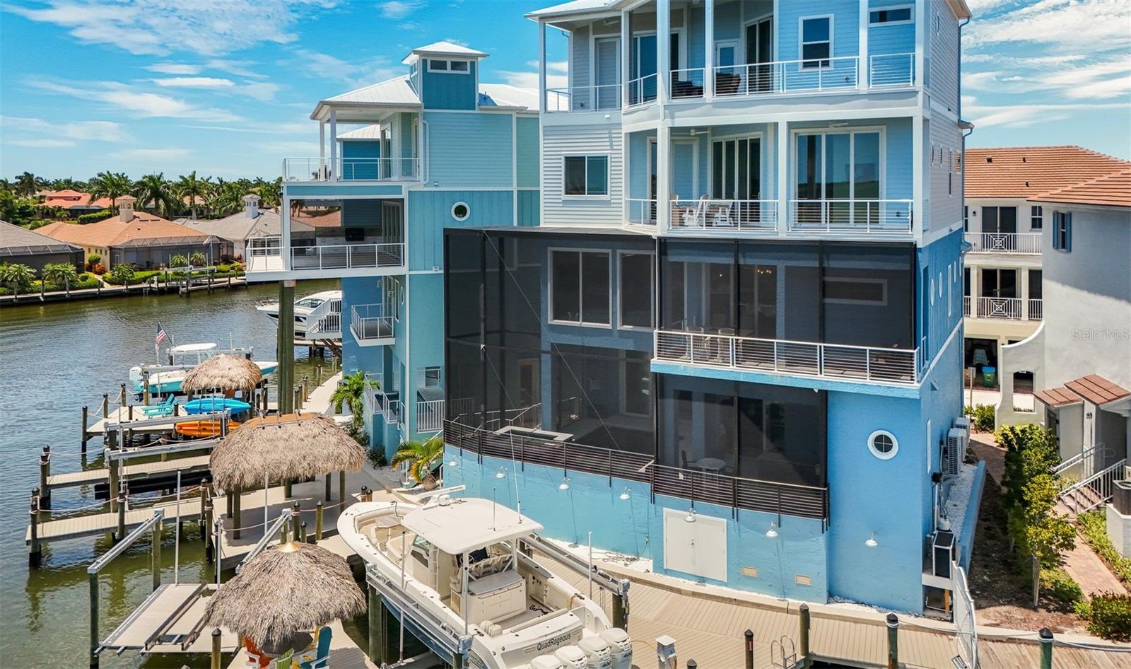 WATERFRONT/CAPE HARBOUR - Residential