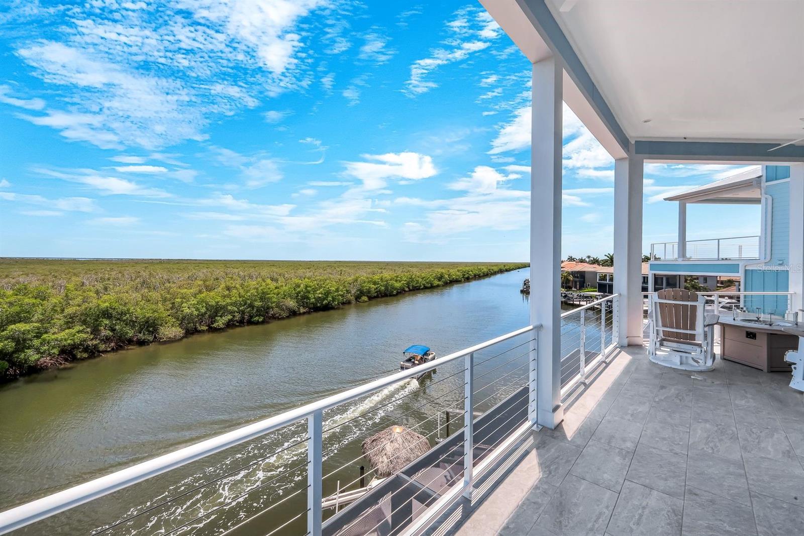 WATERFRONT/CAPE HARBOUR - Residential