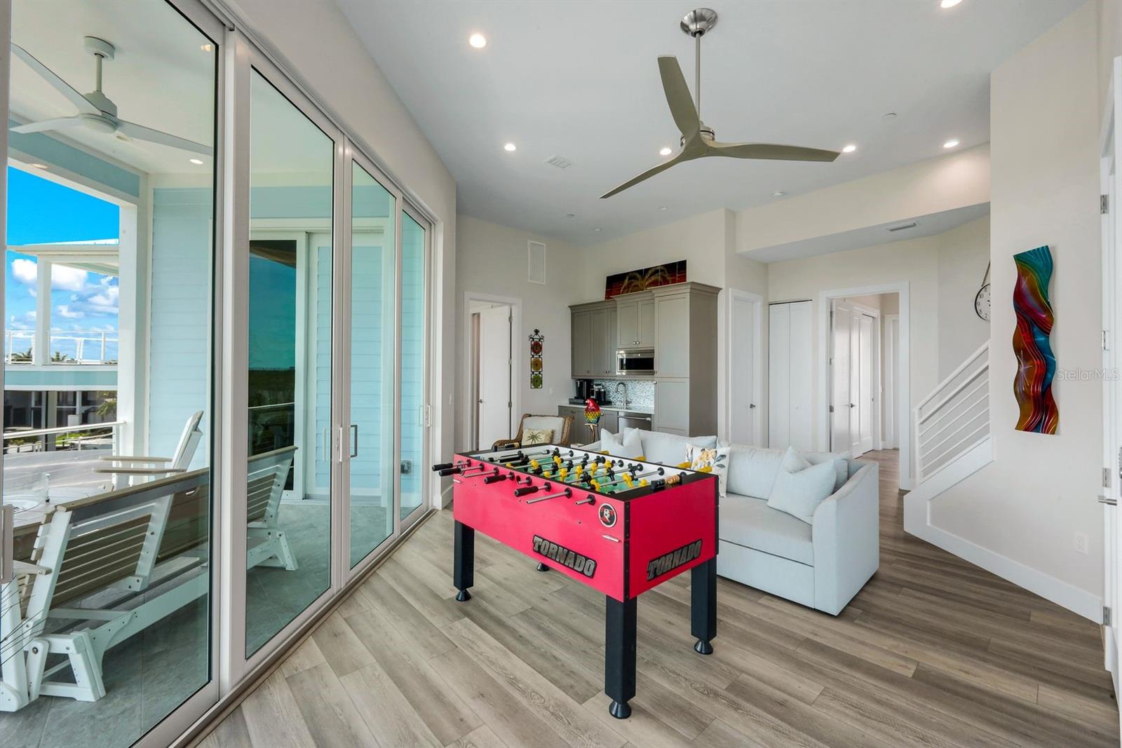 WATERFRONT/CAPE HARBOUR - Residential