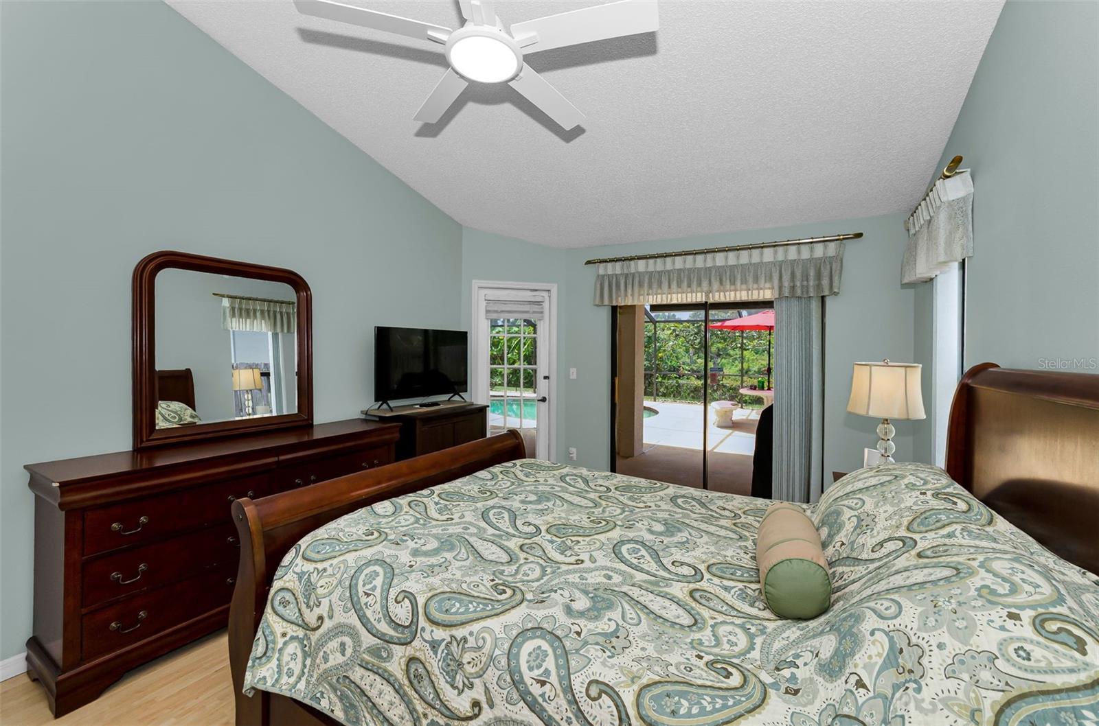 BARRINGTON HILLS - Residential