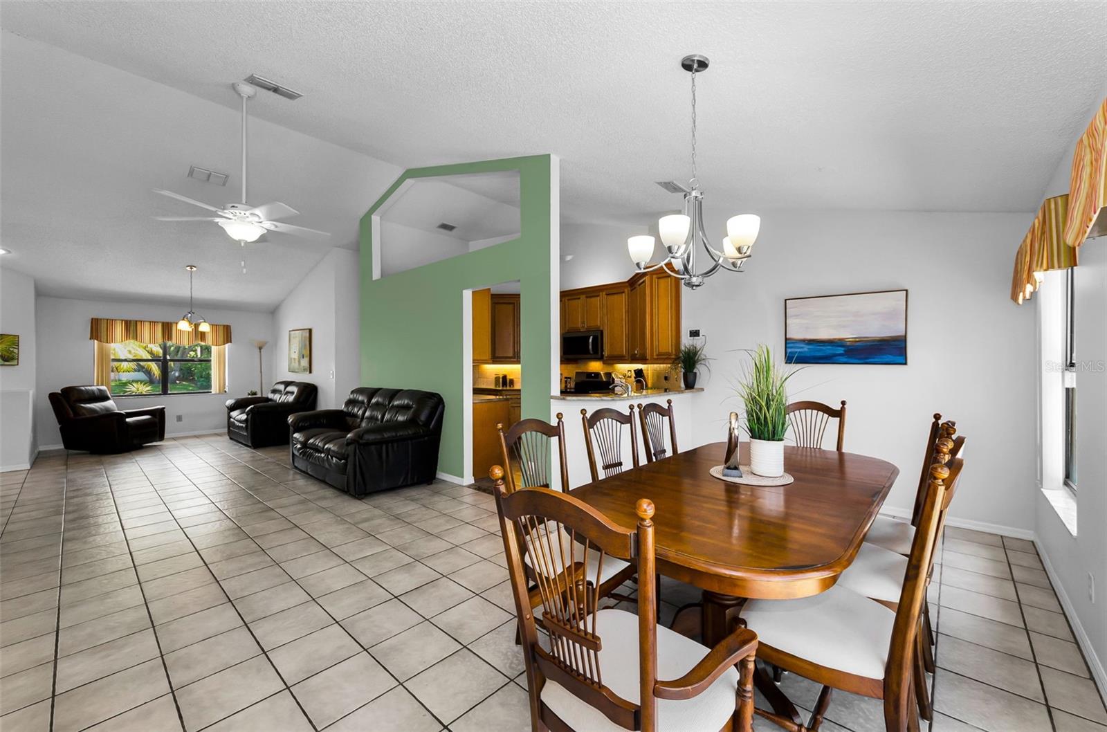 BARRINGTON HILLS - Residential