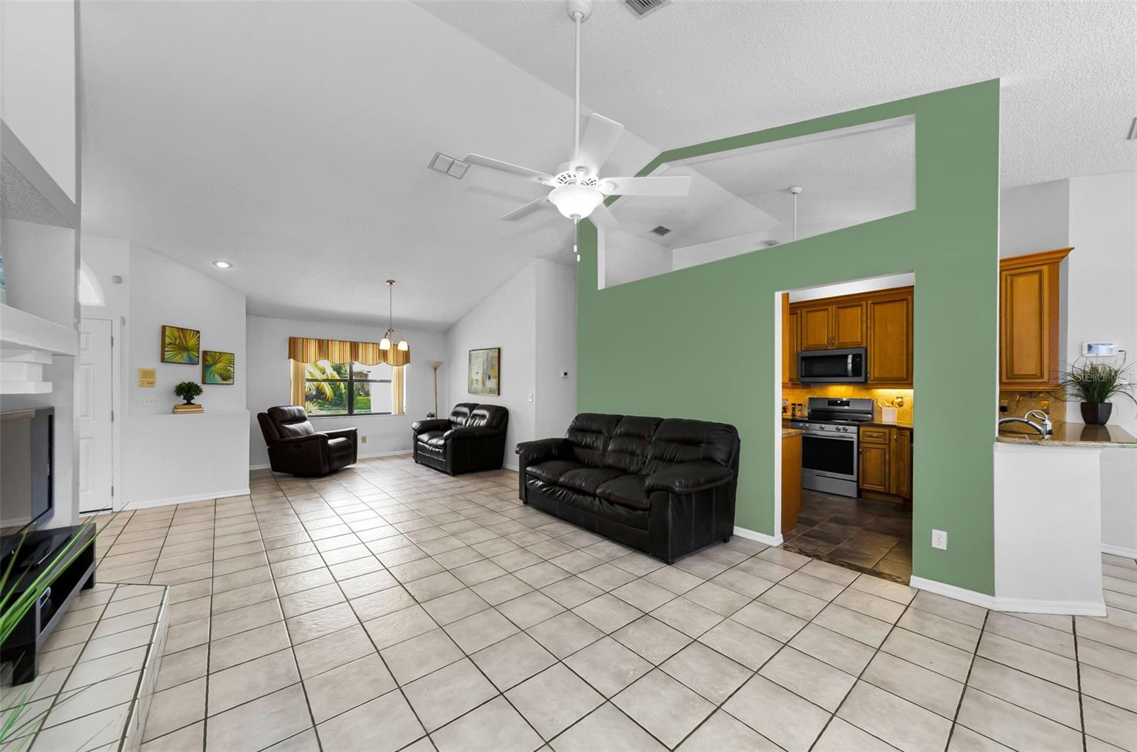 BARRINGTON HILLS - Residential