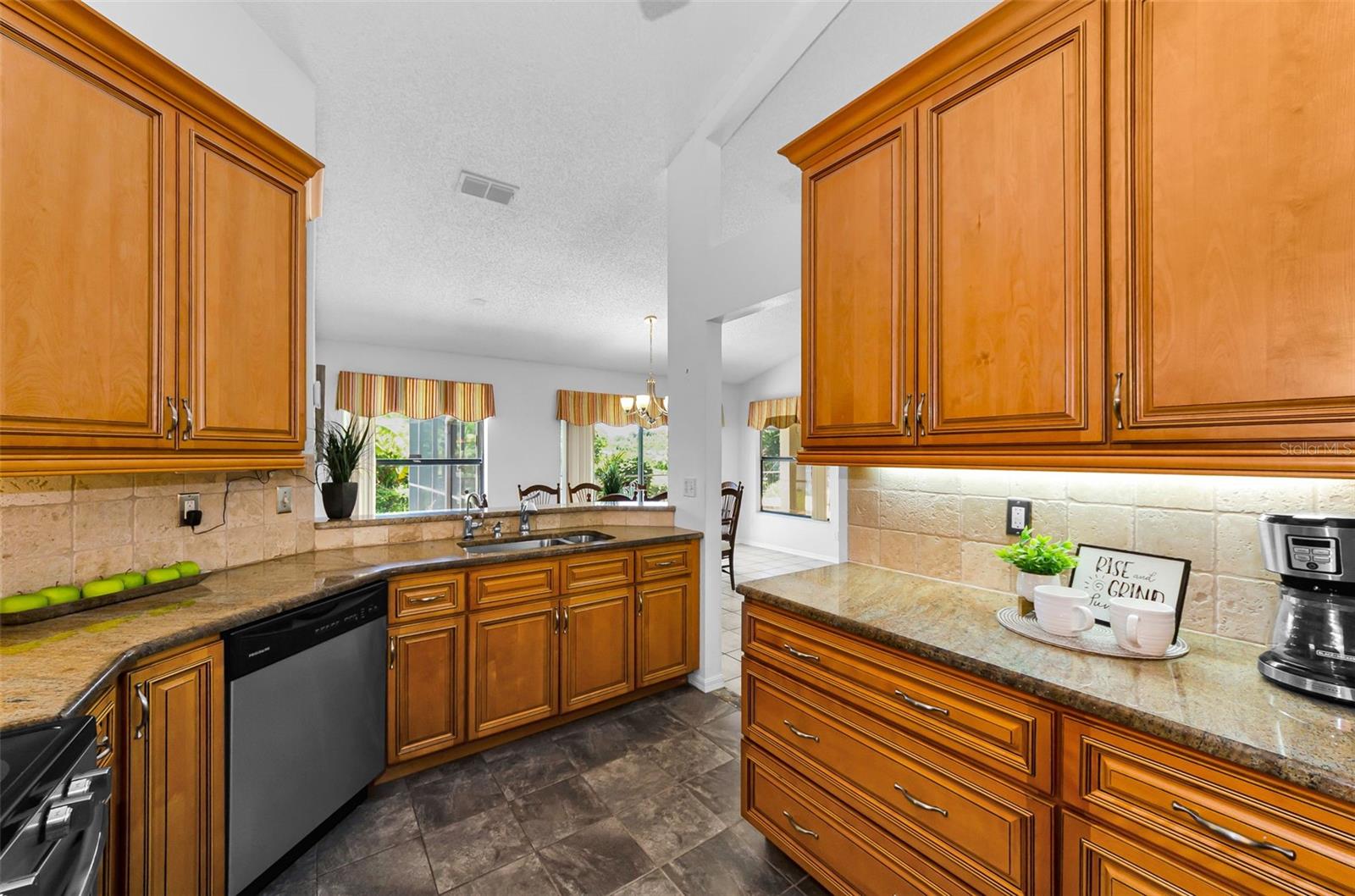 BARRINGTON HILLS - Residential