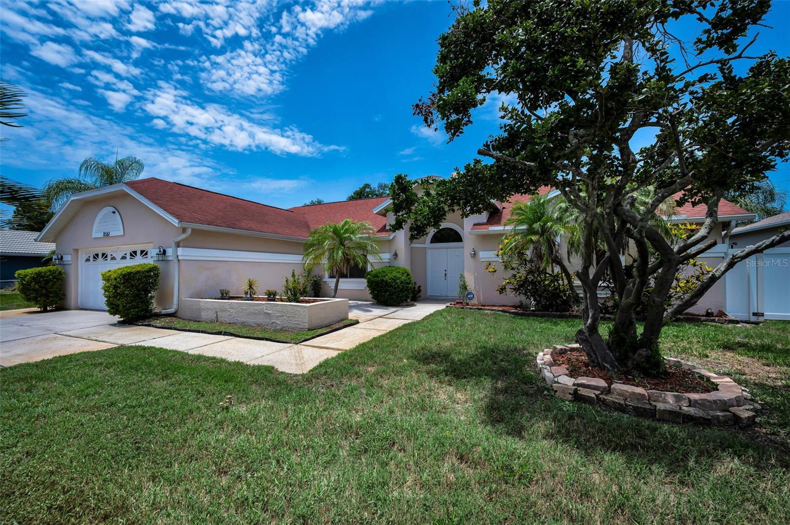 BARRINGTON HILLS - Residential