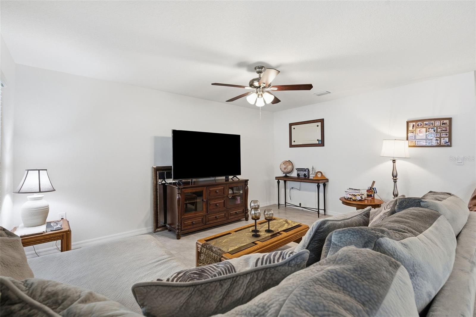 BARRINGTON/STERLING HILL - Residential