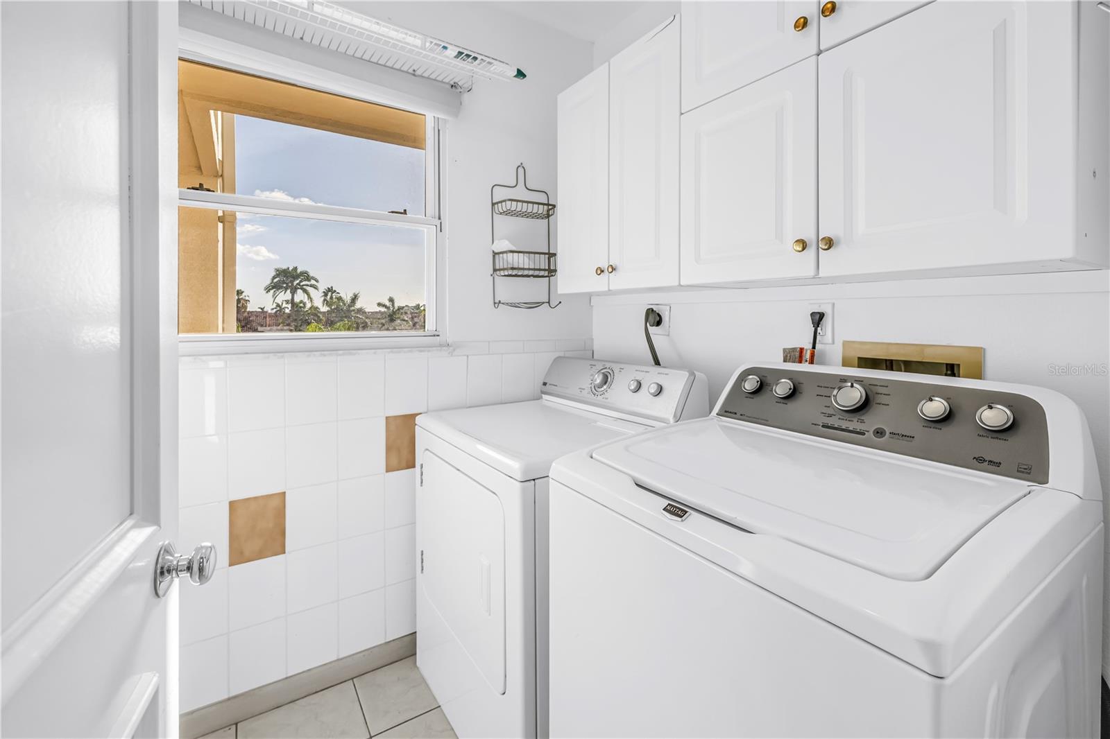 BAHIA VISTA UNIT II - Residential