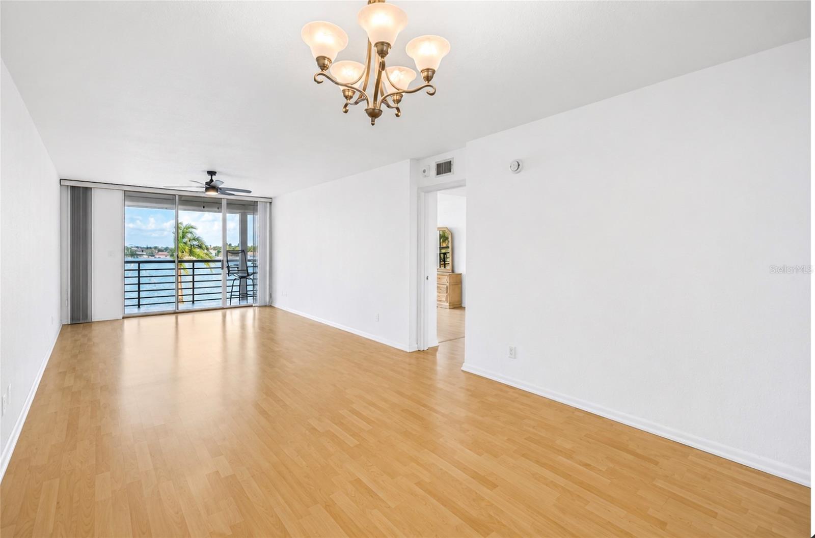 BAHIA VISTA UNIT II - Residential