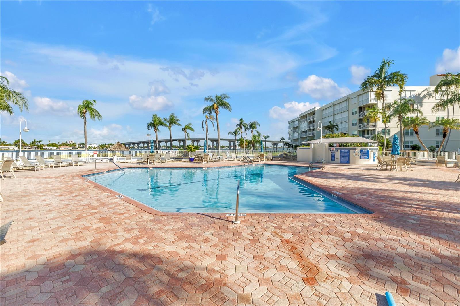 BAHIA VISTA UNIT II - Residential