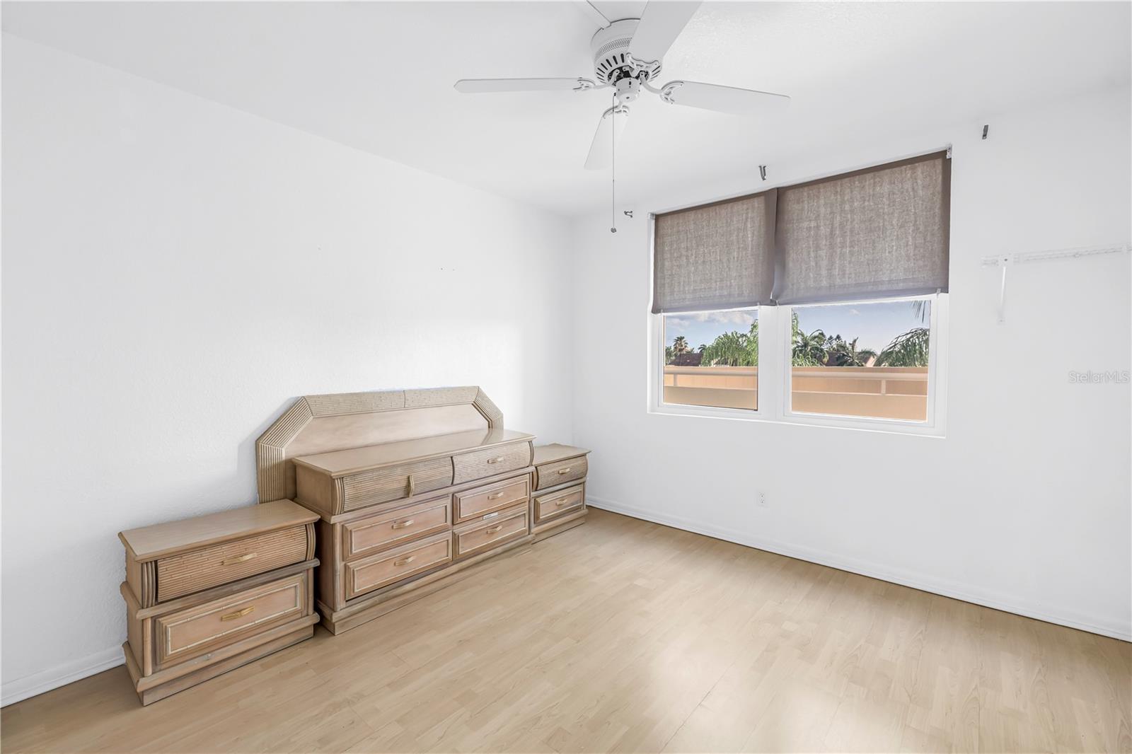 BAHIA VISTA UNIT II - Residential