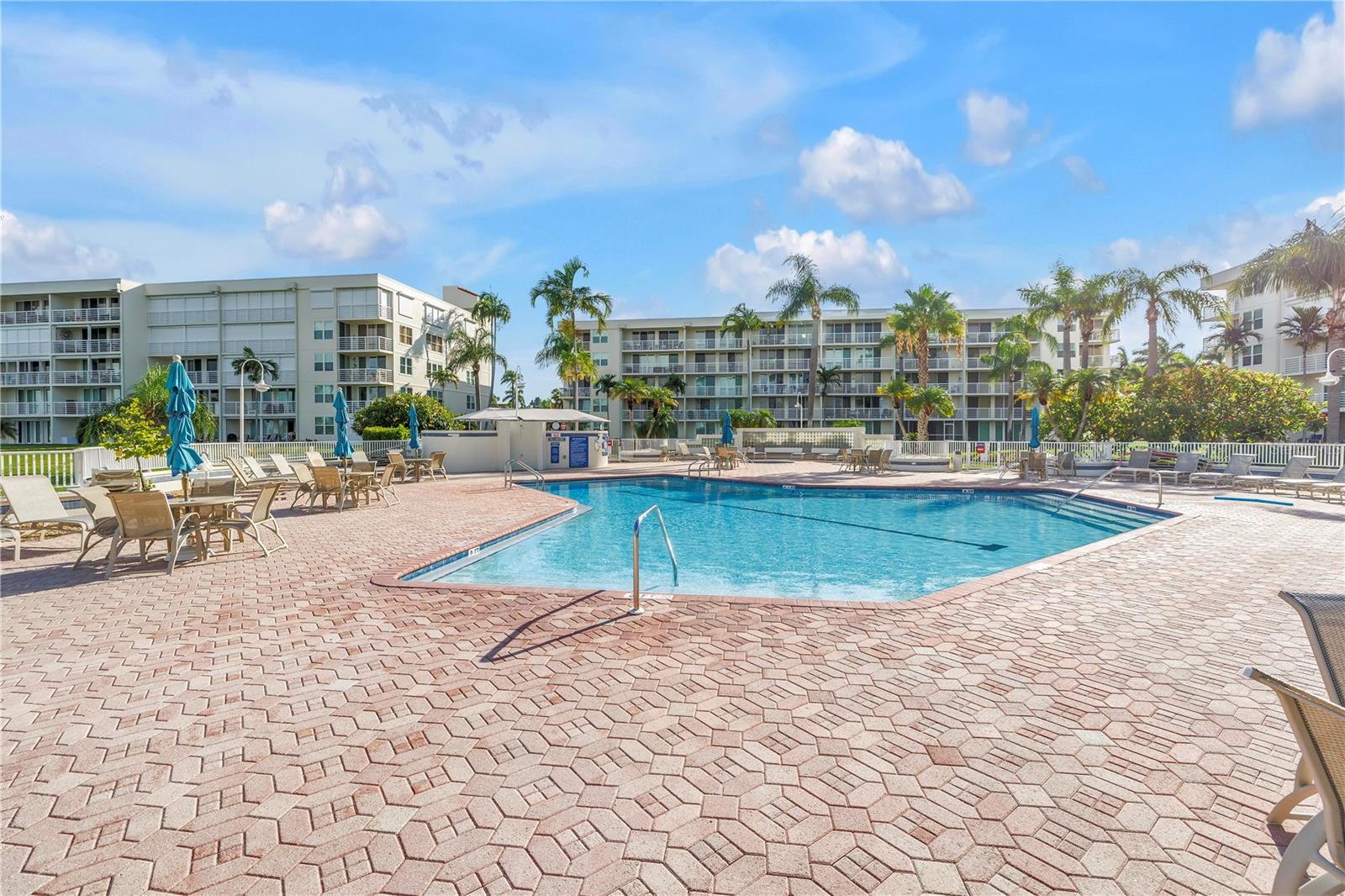 BAHIA VISTA UNIT II - Residential