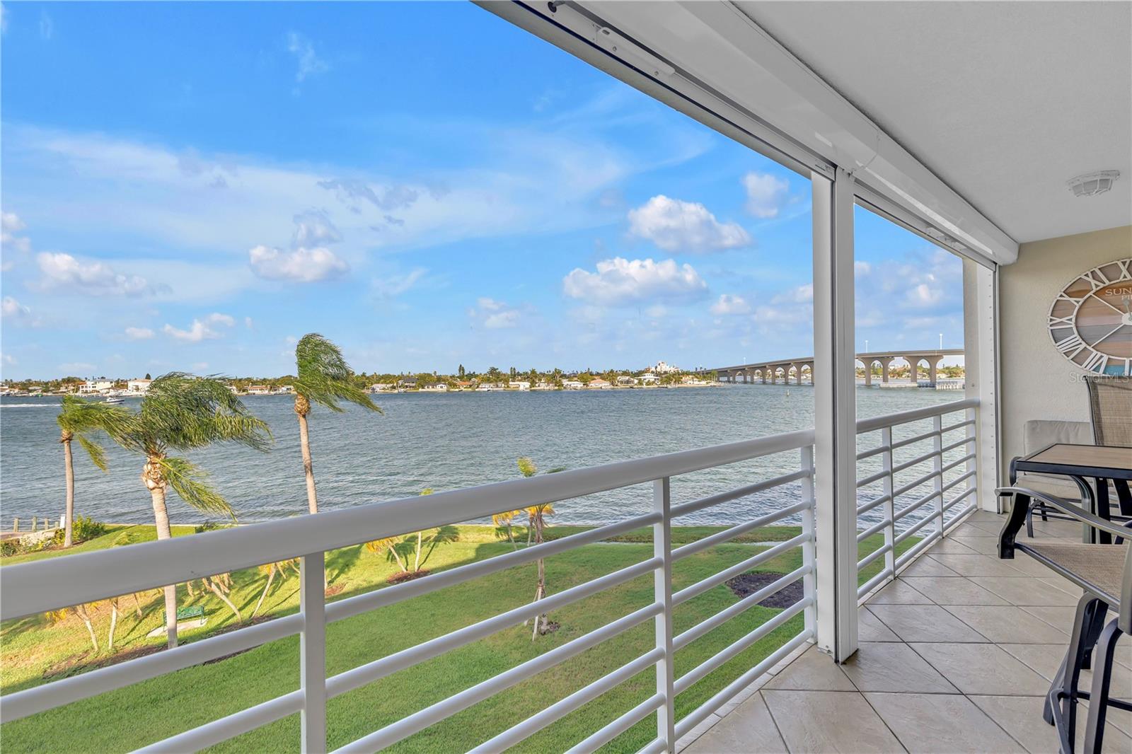 BAHIA VISTA UNIT II - Residential